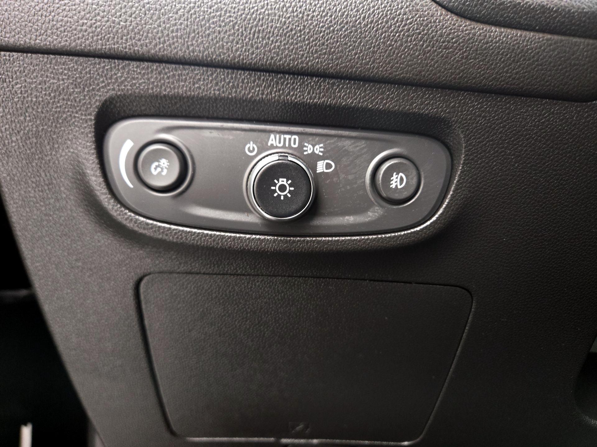 Thumbnail: 2021 Buick Encore GX - 13