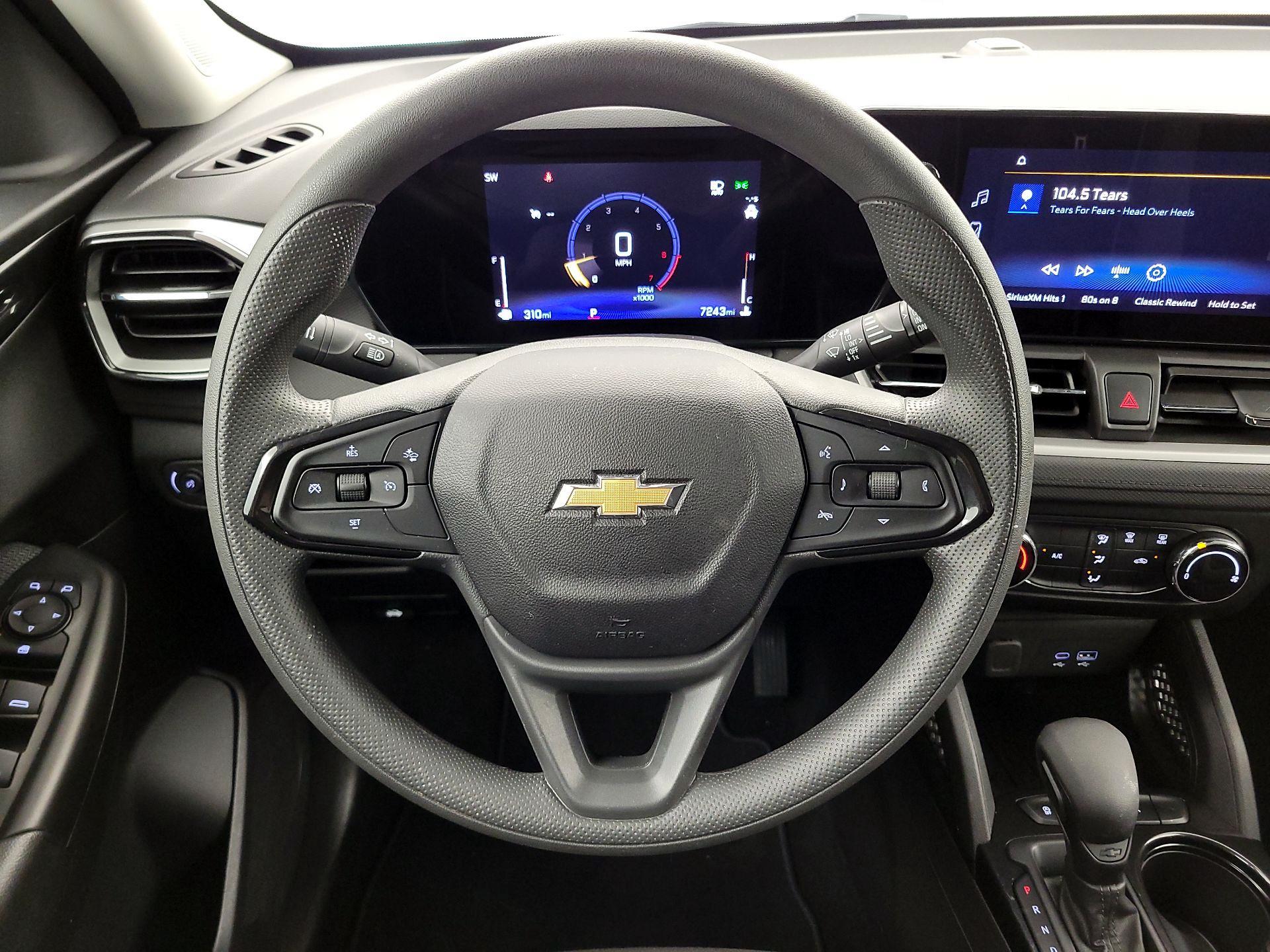 Thumbnail: 2025 Chevrolet TrailBlazer - 10