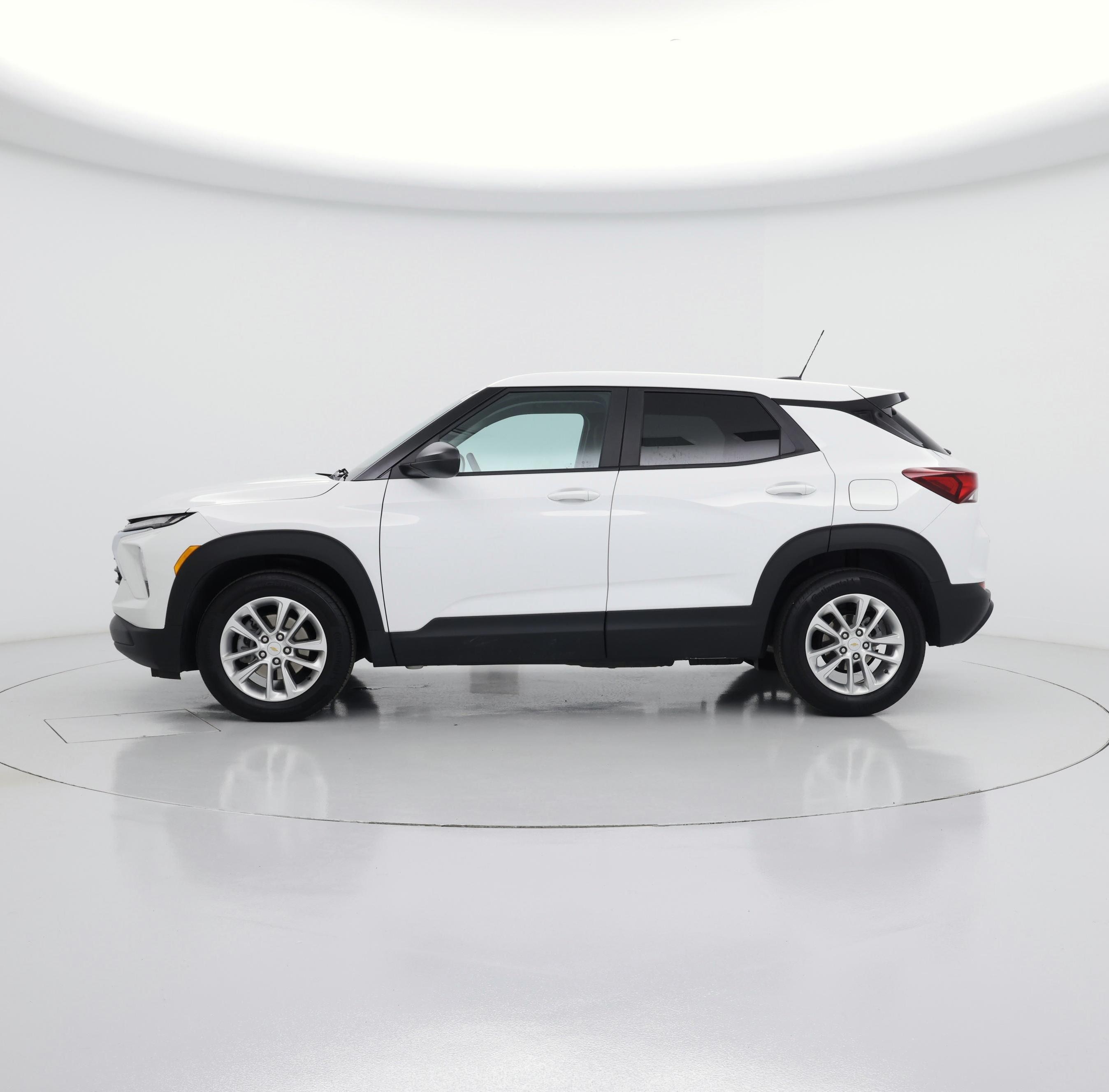 Thumbnail: 2025 Chevrolet TrailBlazer - 3