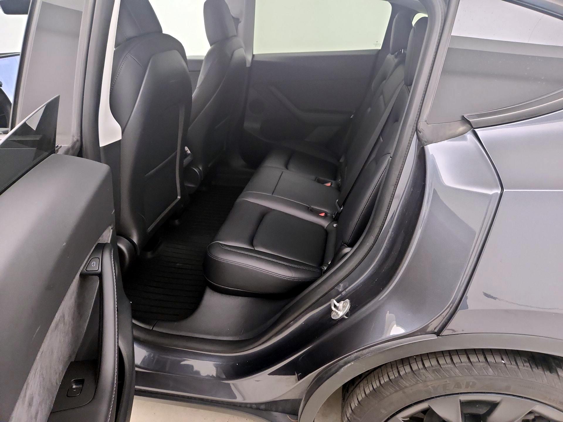 Thumbnail: 2021 Tesla Model Y - 18