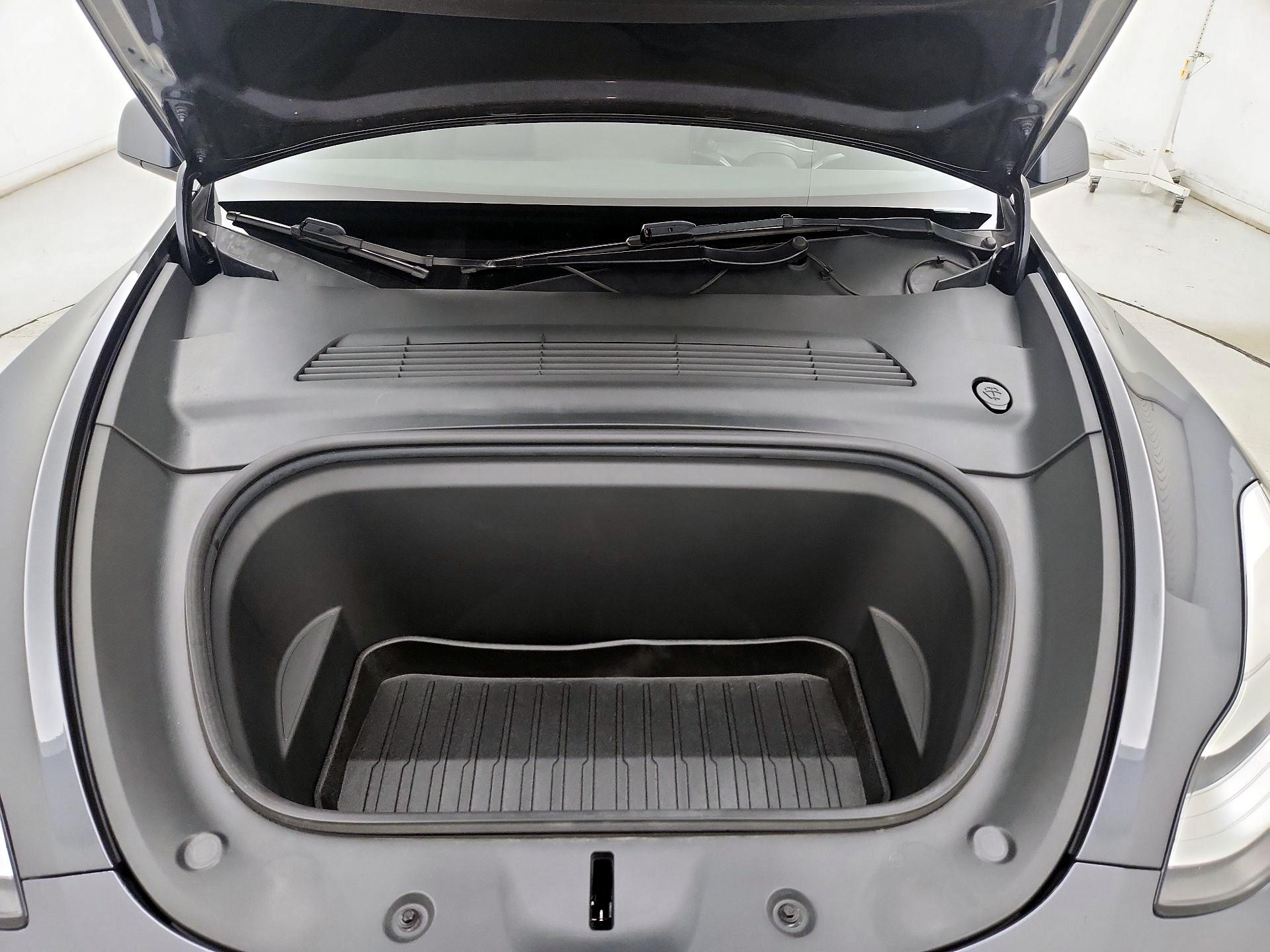 Thumbnail: 2021 Tesla Model Y - 20
