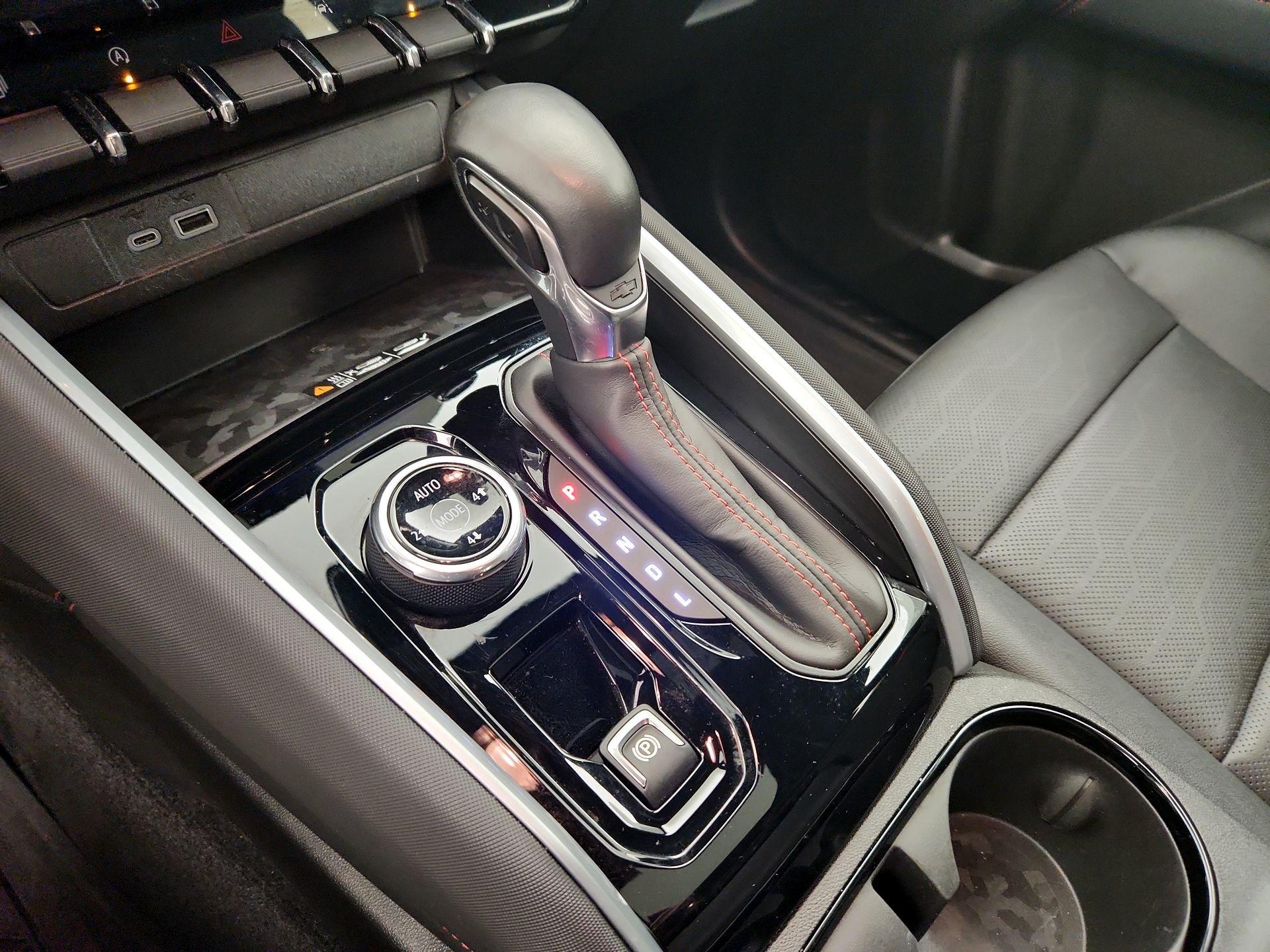 Thumbnail: 2023 Chevrolet Colorado - 17