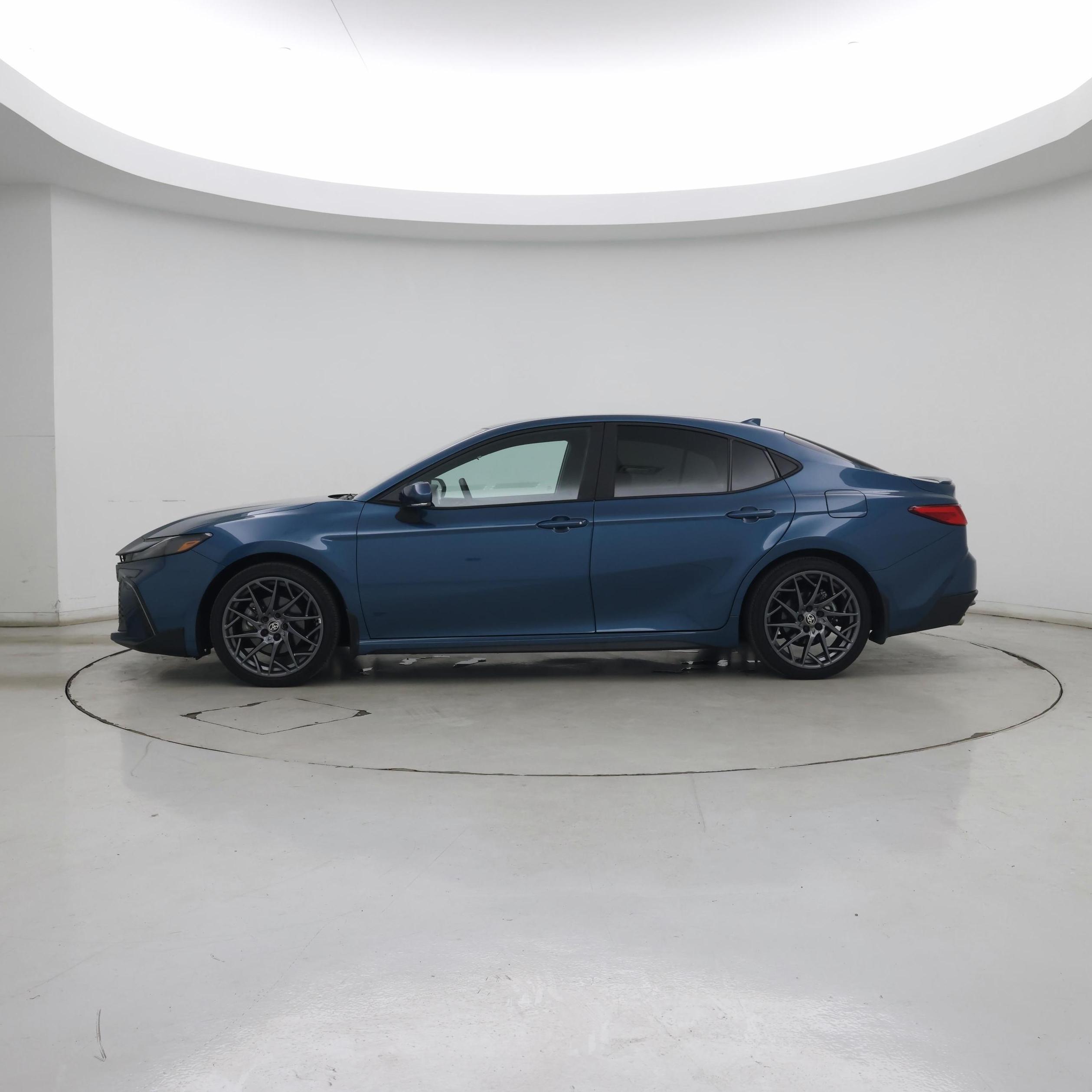 Thumbnail: 2025 Toyota Camry - 3