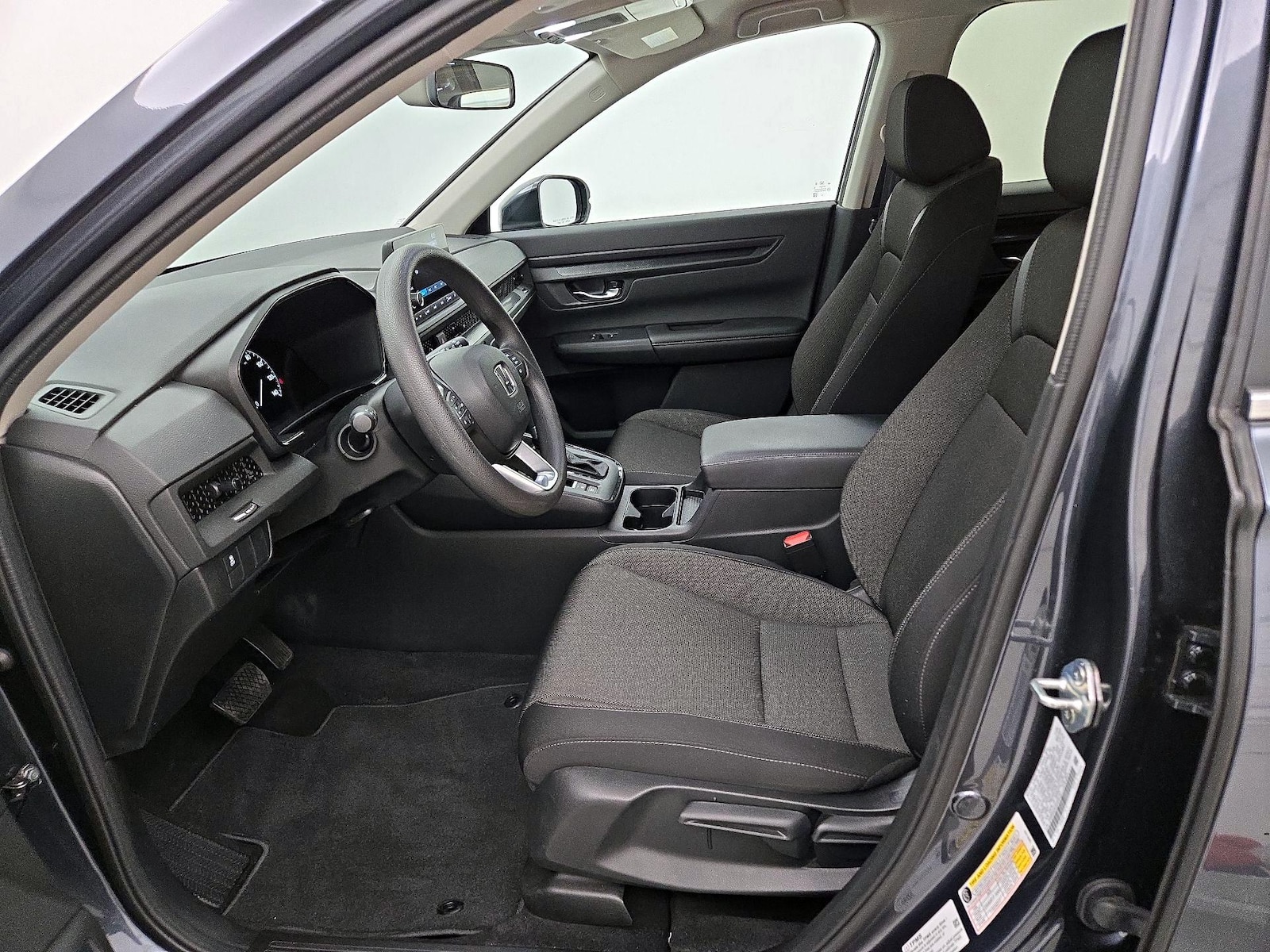 2025 Honda CR-V LX - Photo 12