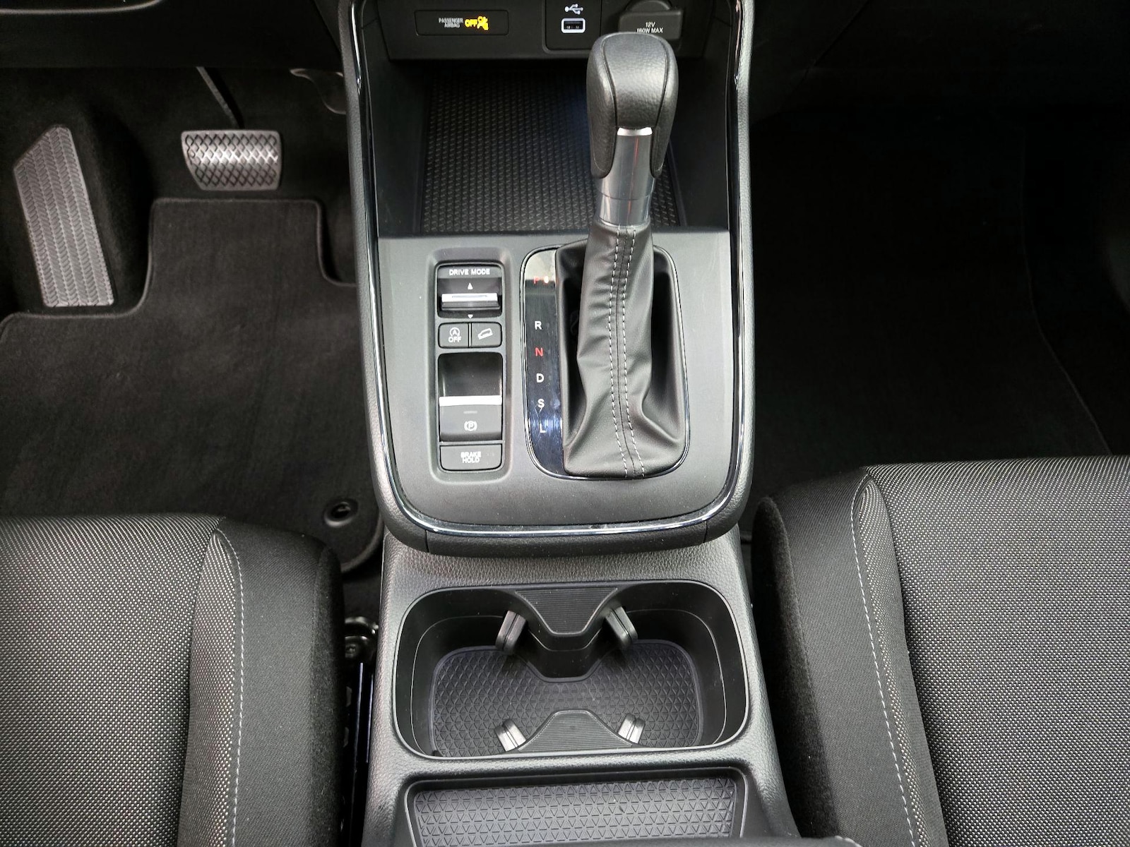 2025 Honda CR-V LX - Photo 18