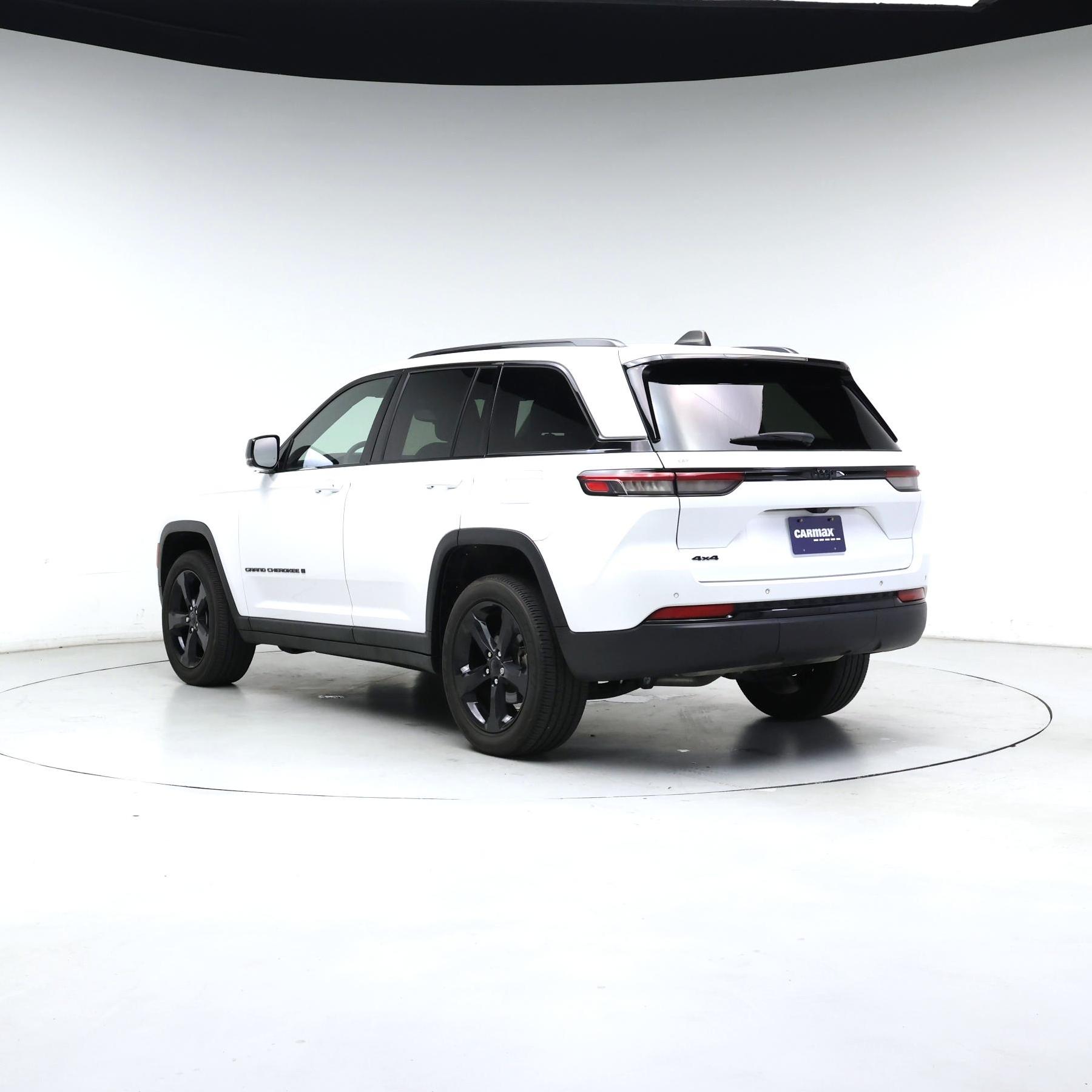 Thumbnail: 2023 Jeep Grand Cherokee - 2