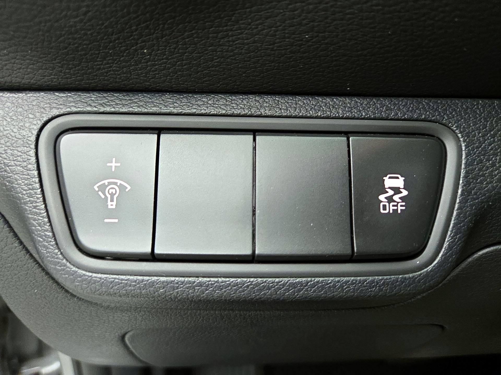 Thumbnail: 2024 Kia Forte - 13