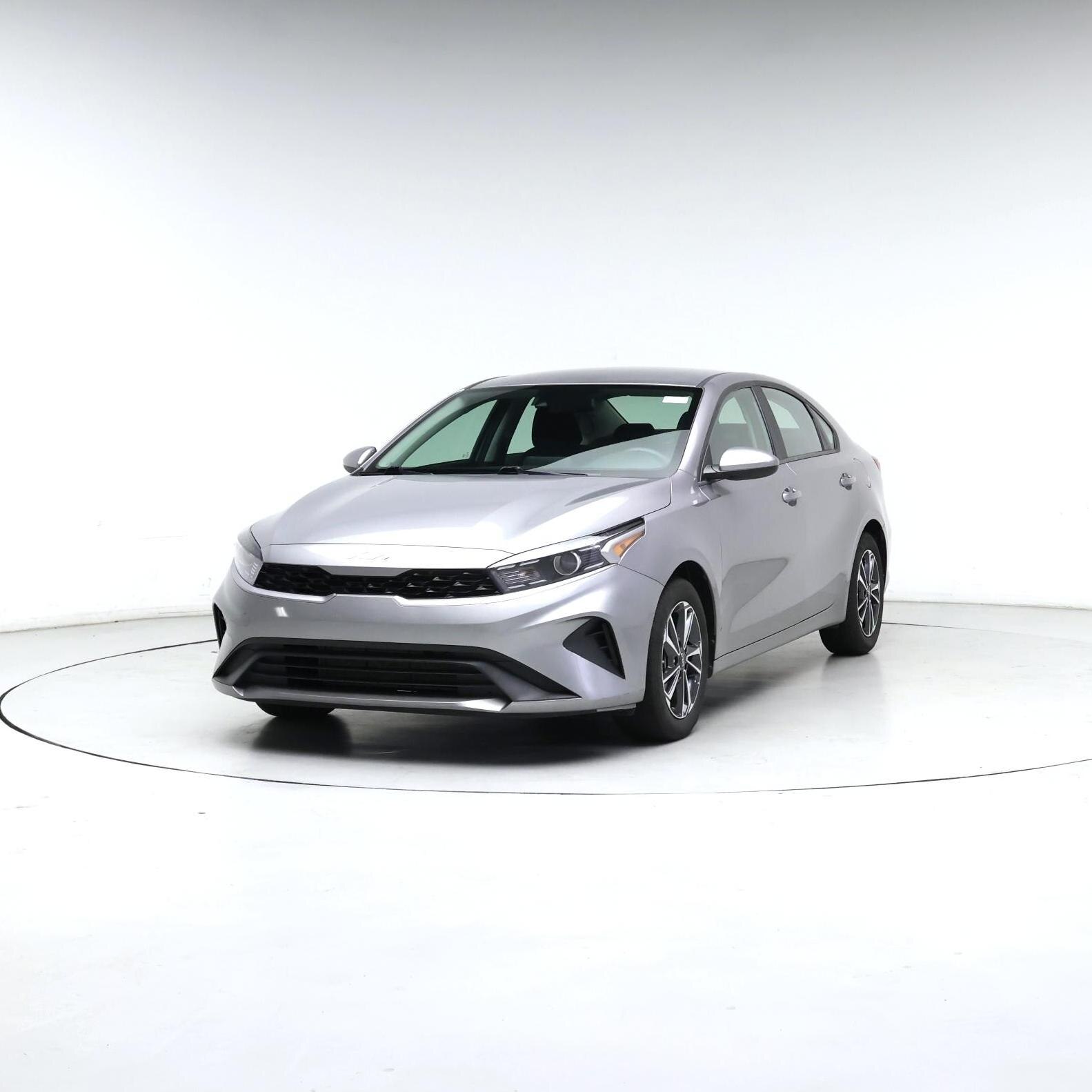 Thumbnail: 2024 Kia Forte - 4