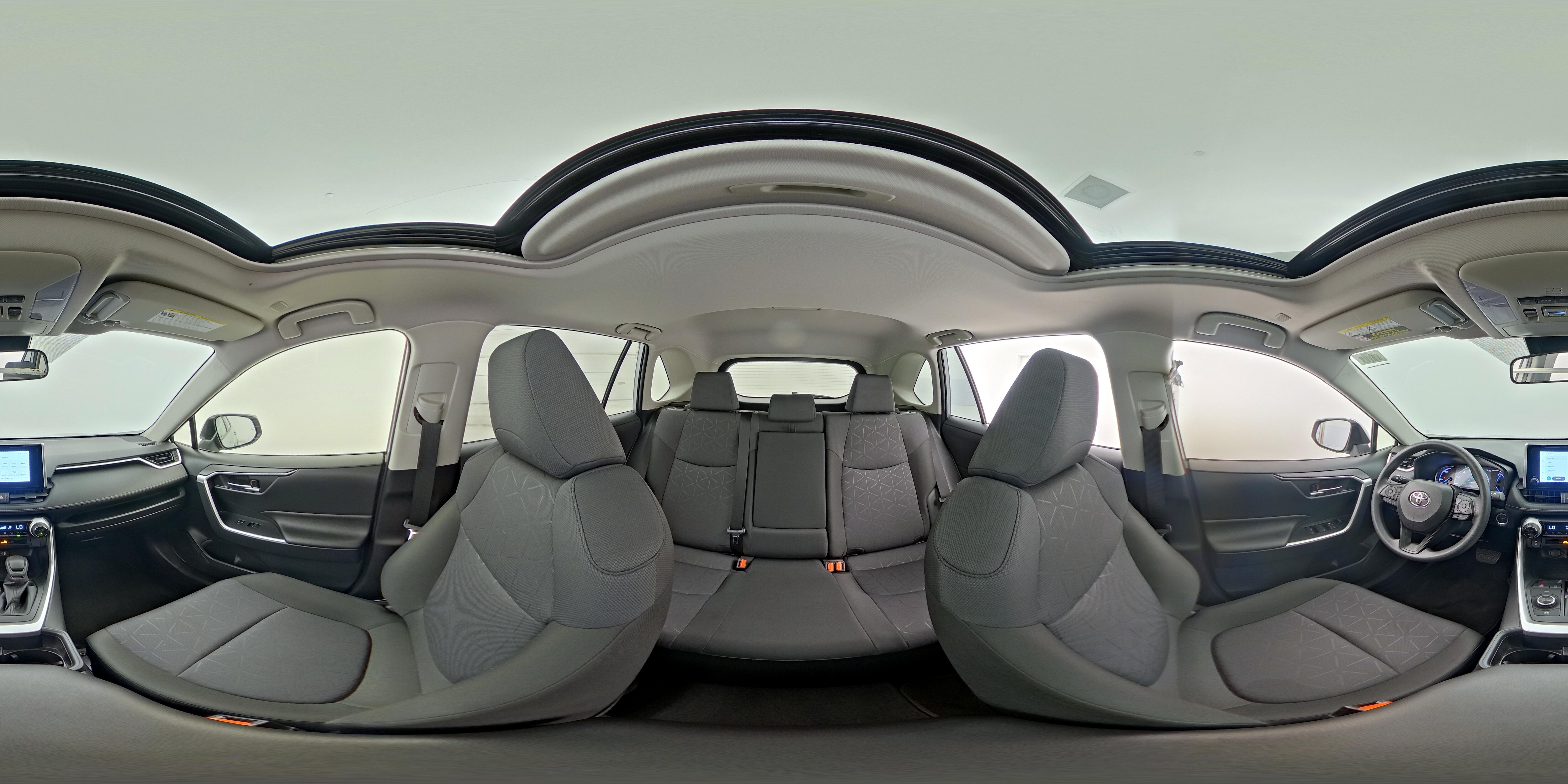 2025 Toyota RAV4 XLE - Photo 25