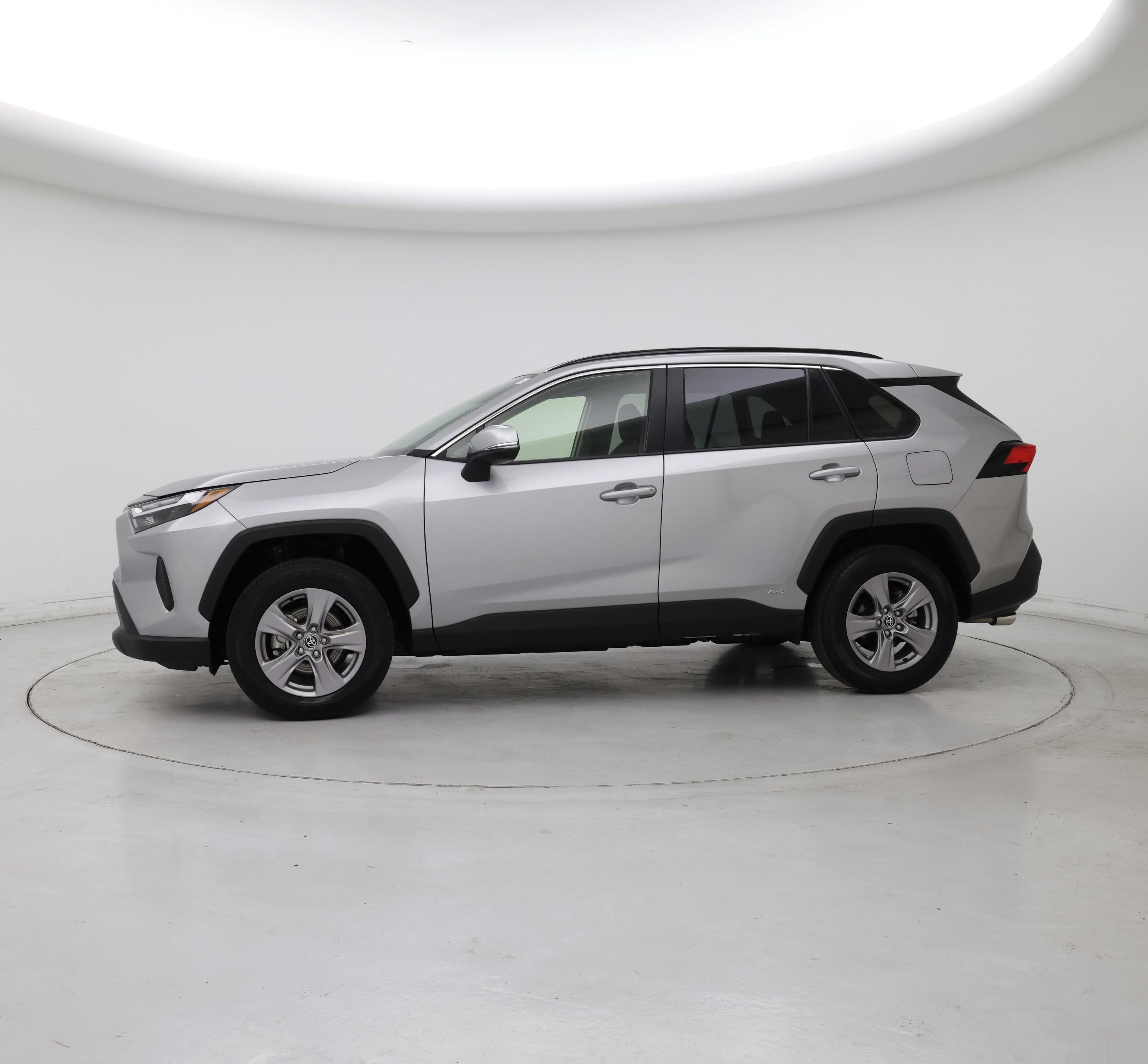 Thumbnail: 2025 Toyota RAV4 - 3