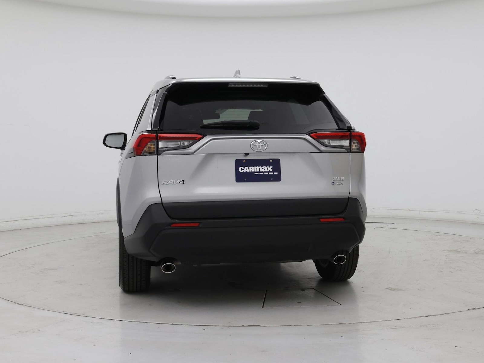 2025 Toyota RAV4 XLE - Photo 7