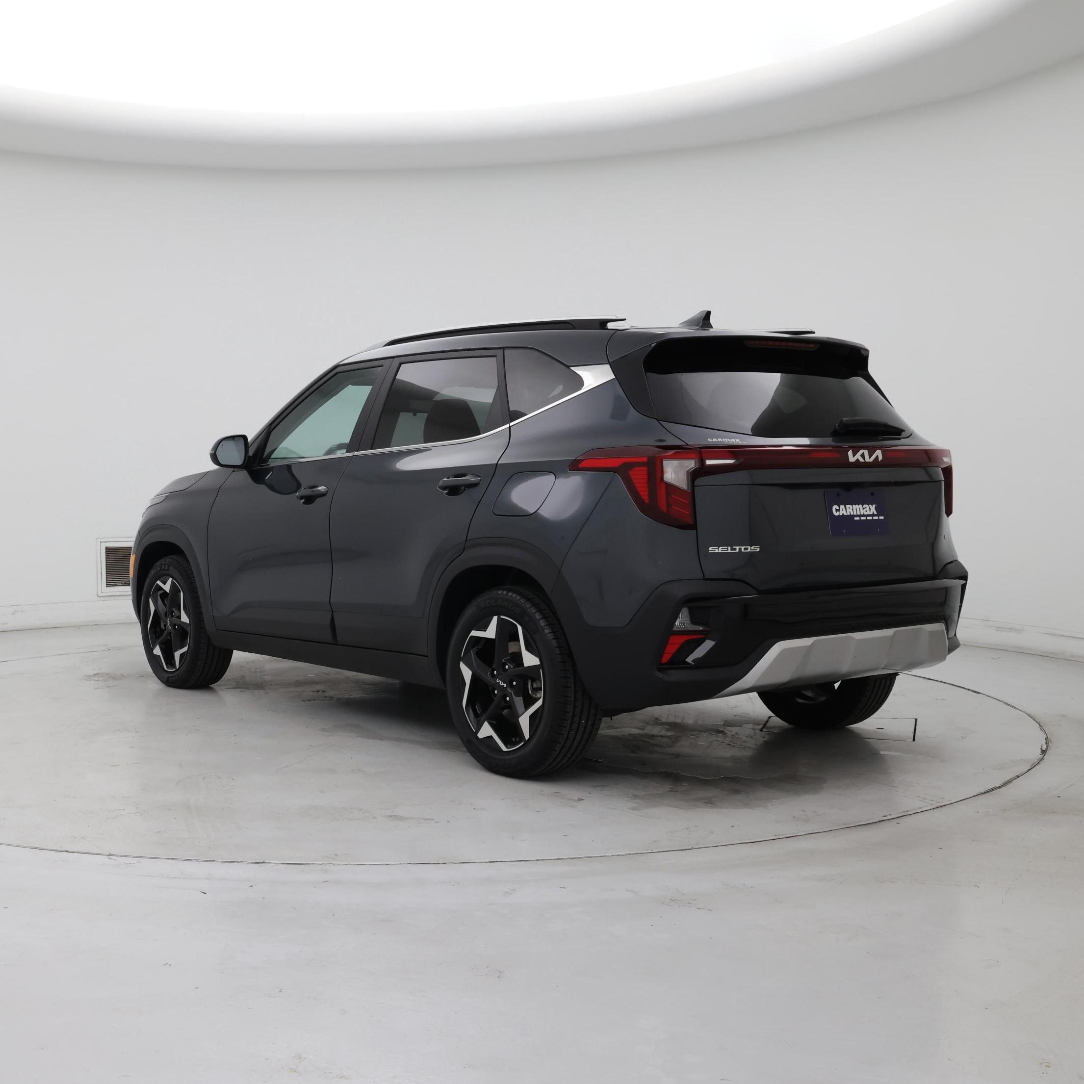 Thumbnail: 2024 Kia Seltos - 2
