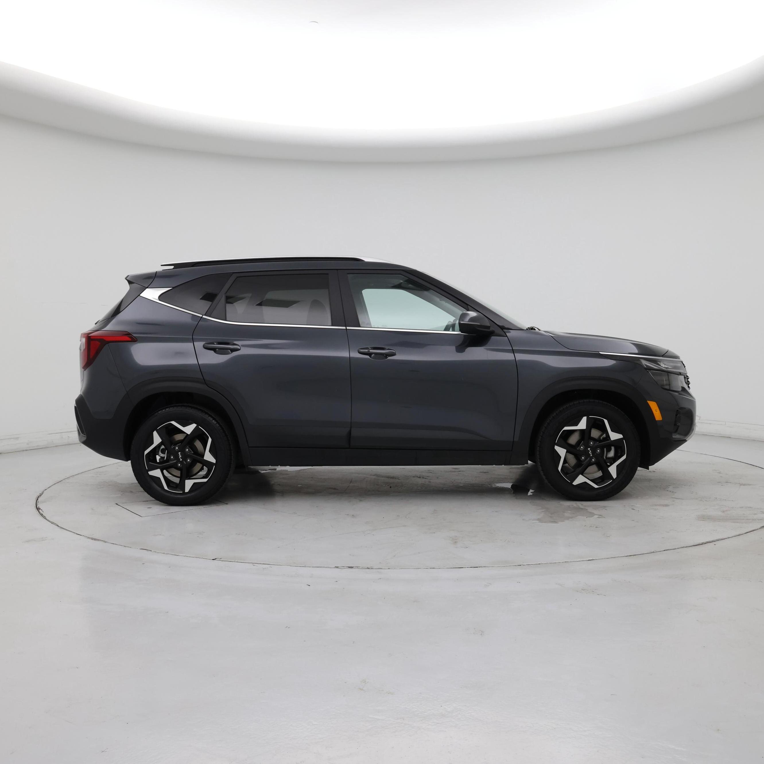 Thumbnail: 2024 Kia Seltos - 7