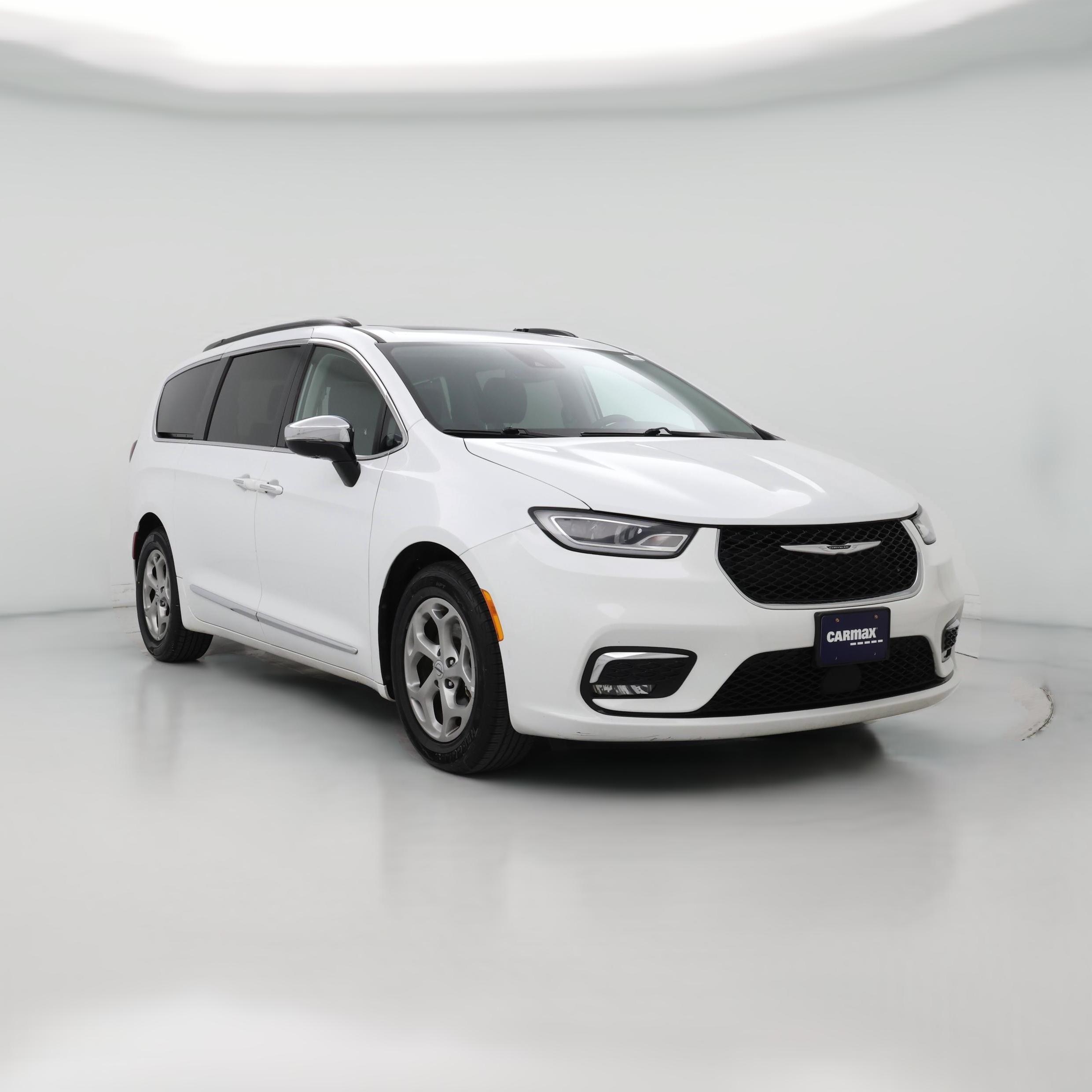 Thumbnail: 2023 Chrysler Pacifica - 1