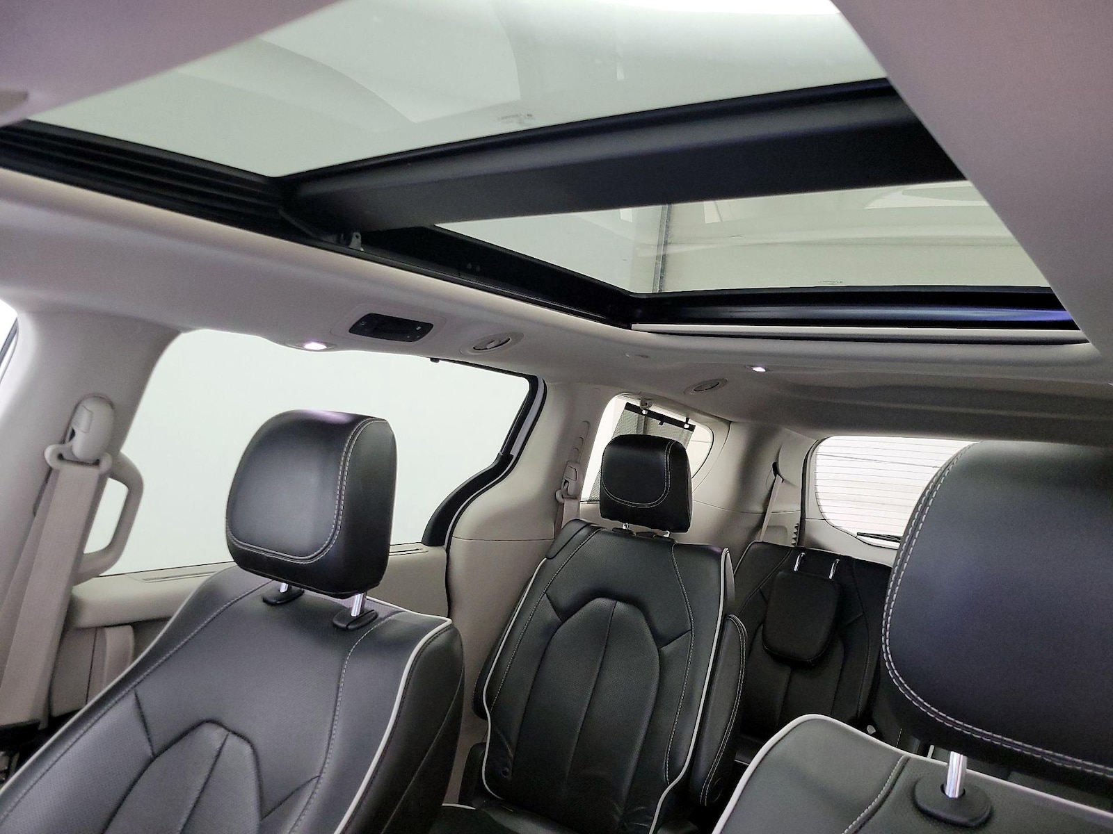 2023 Chrysler Pacifica Limited - Photo 20