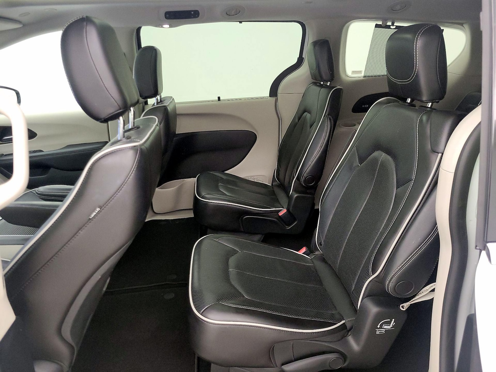2023 Chrysler Pacifica Limited - Photo 21