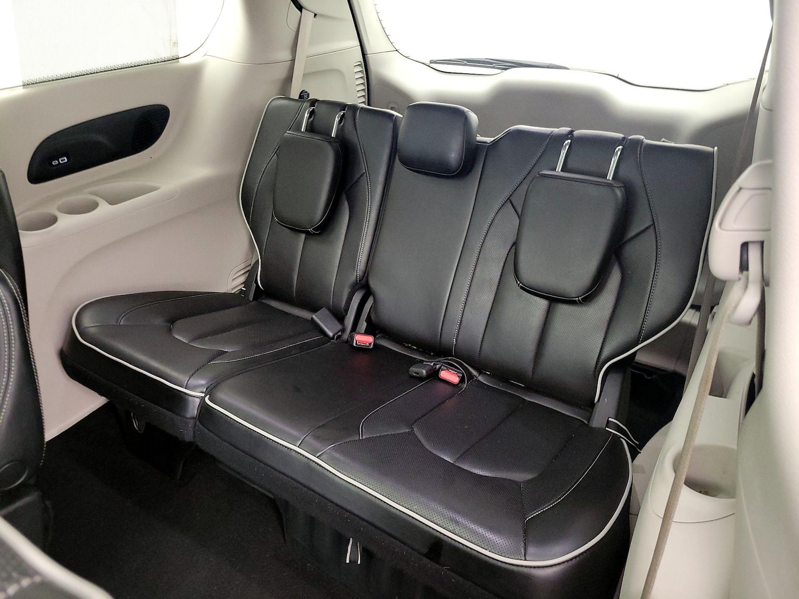 2023 Chrysler Pacifica Limited - Photo 22
