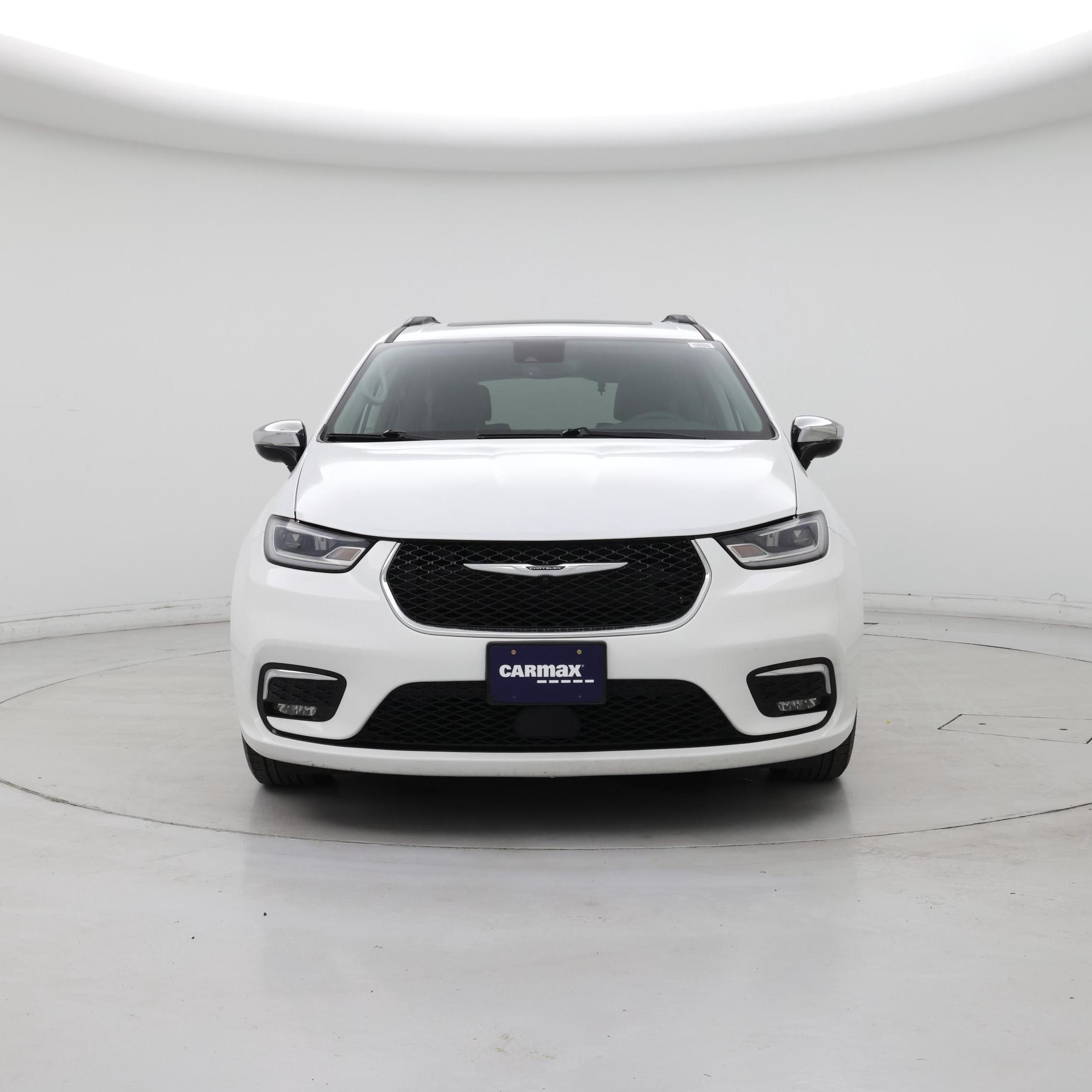 Thumbnail: 2023 Chrysler Pacifica - 5