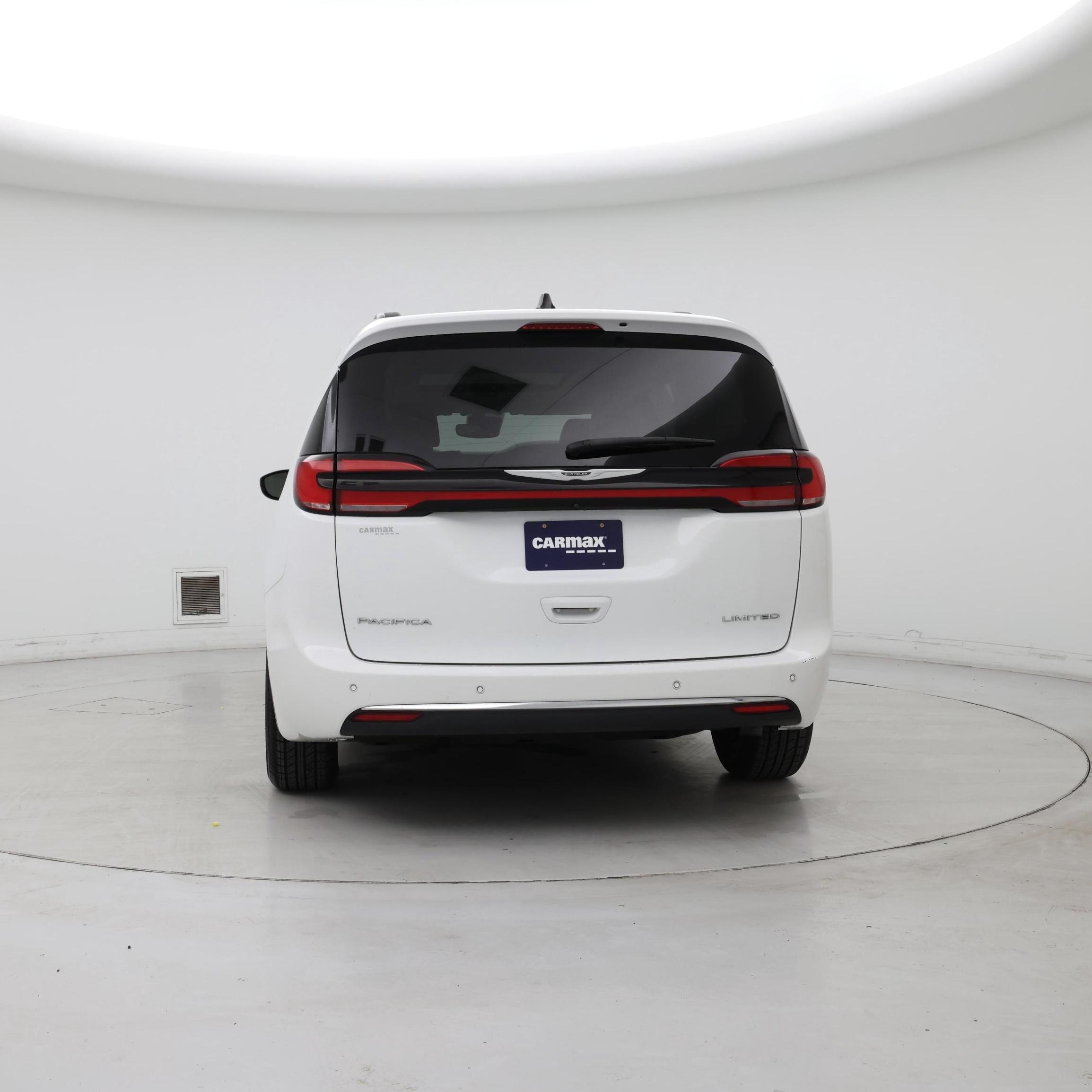 Thumbnail: 2023 Chrysler Pacifica - 6