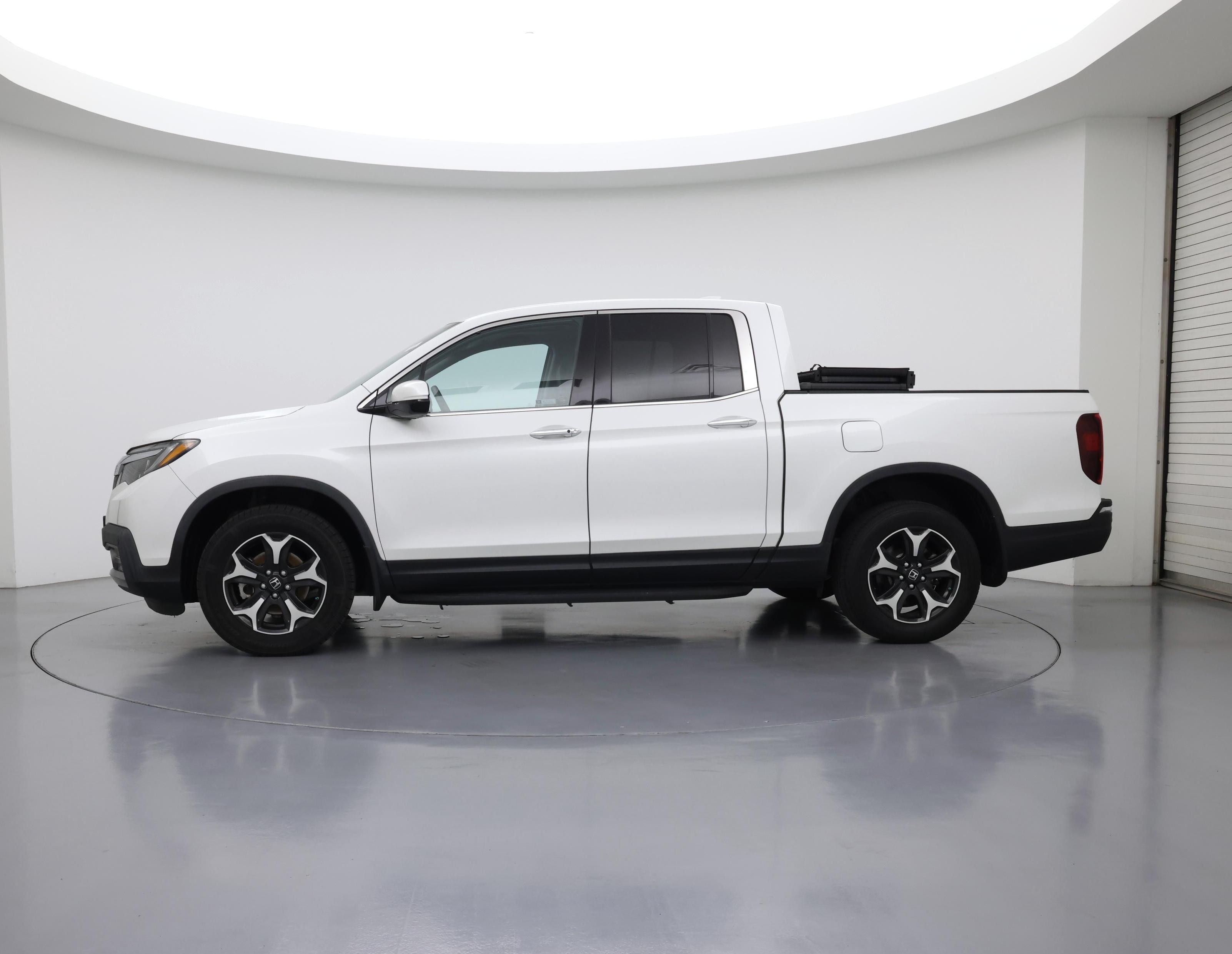 Thumbnail: 2020 Honda Ridgeline - 3