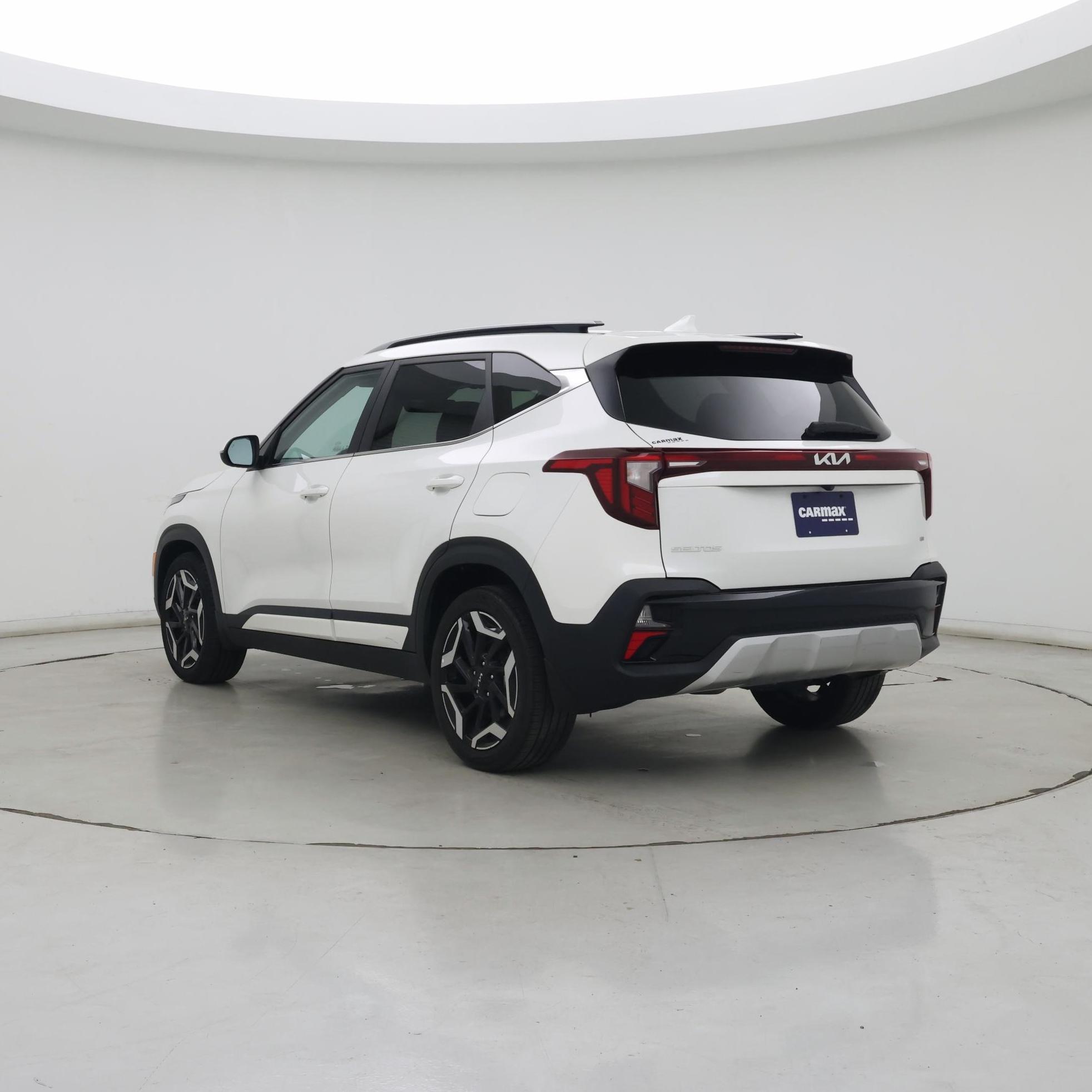 Thumbnail: 2024 Kia Seltos - 2