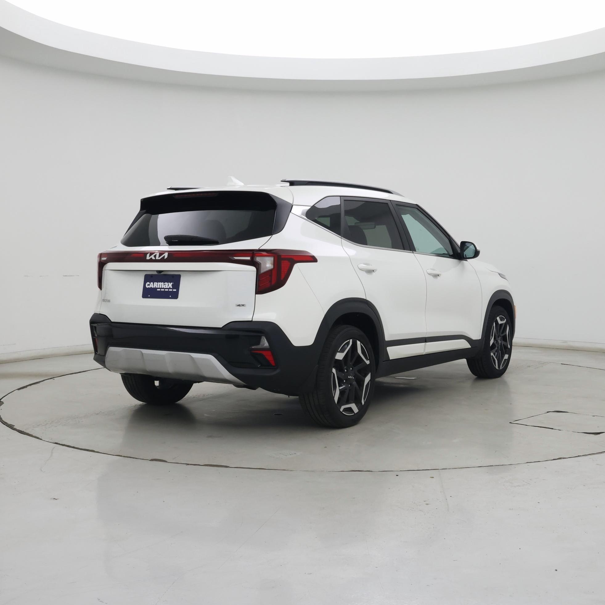 Thumbnail: 2024 Kia Seltos - 8