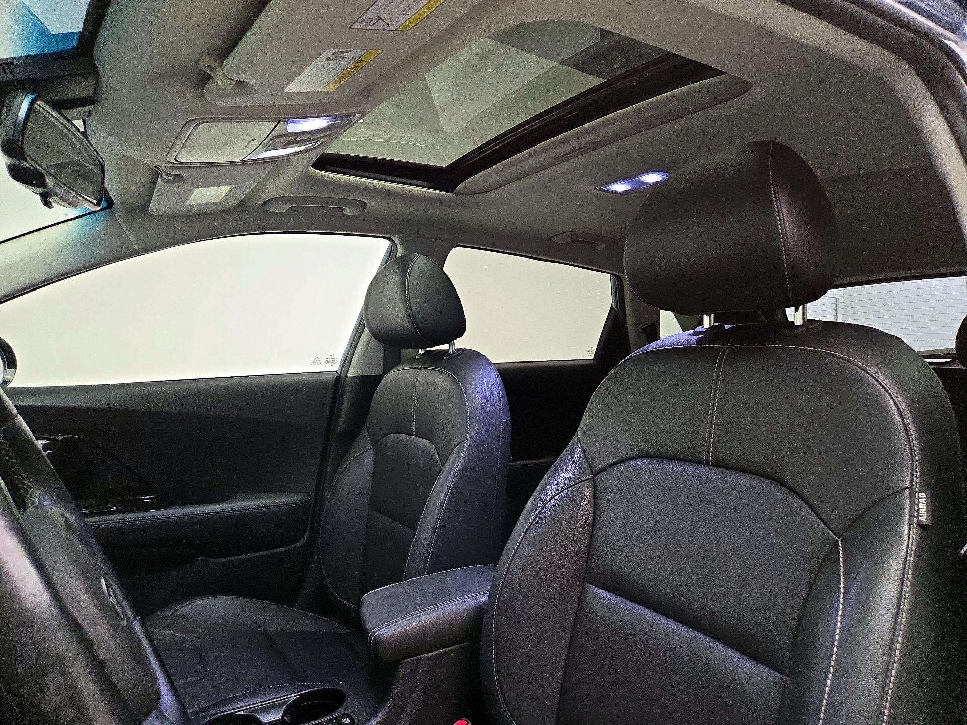 Thumbnail: 2020 Kia Niro - 20