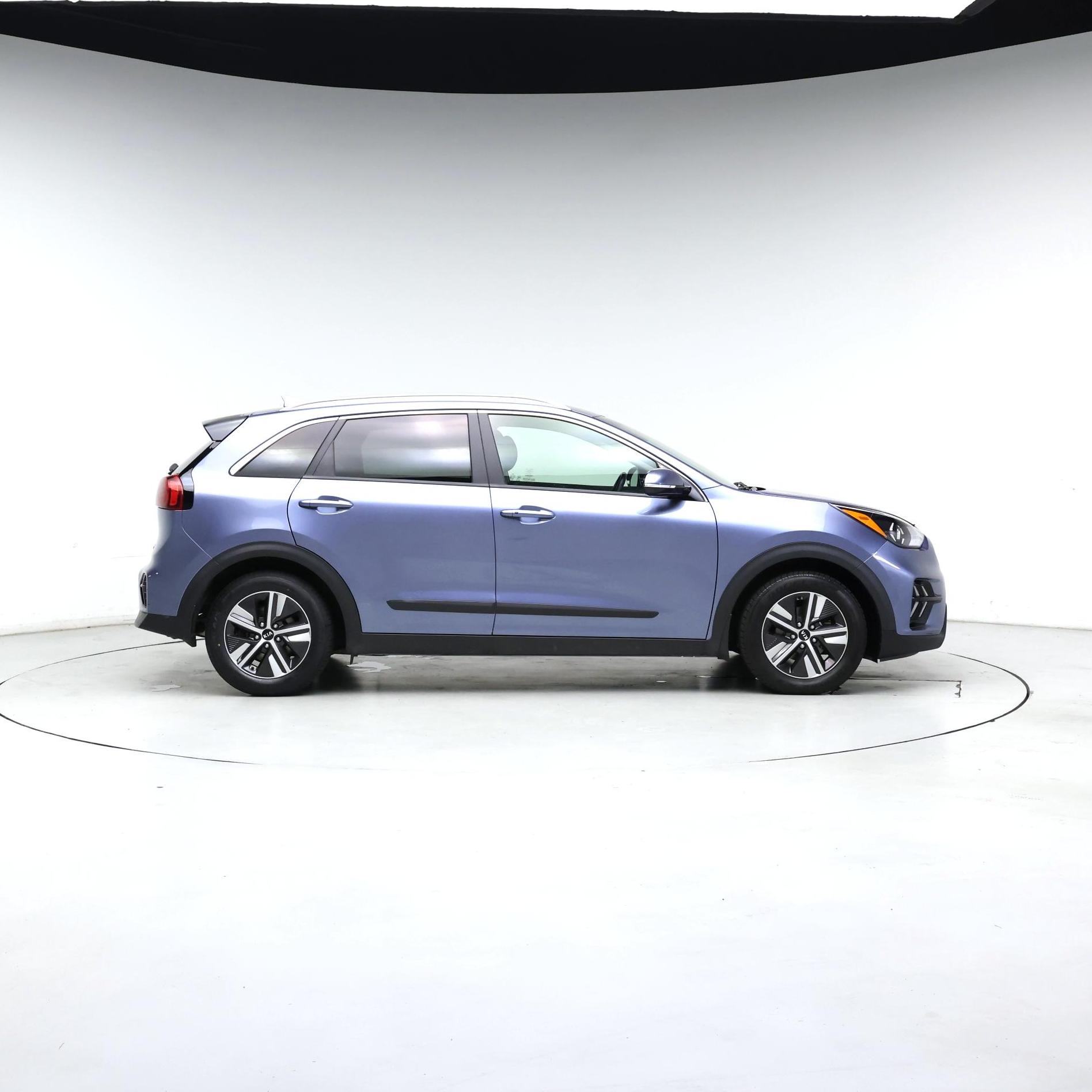 Thumbnail: 2020 Kia Niro - 7
