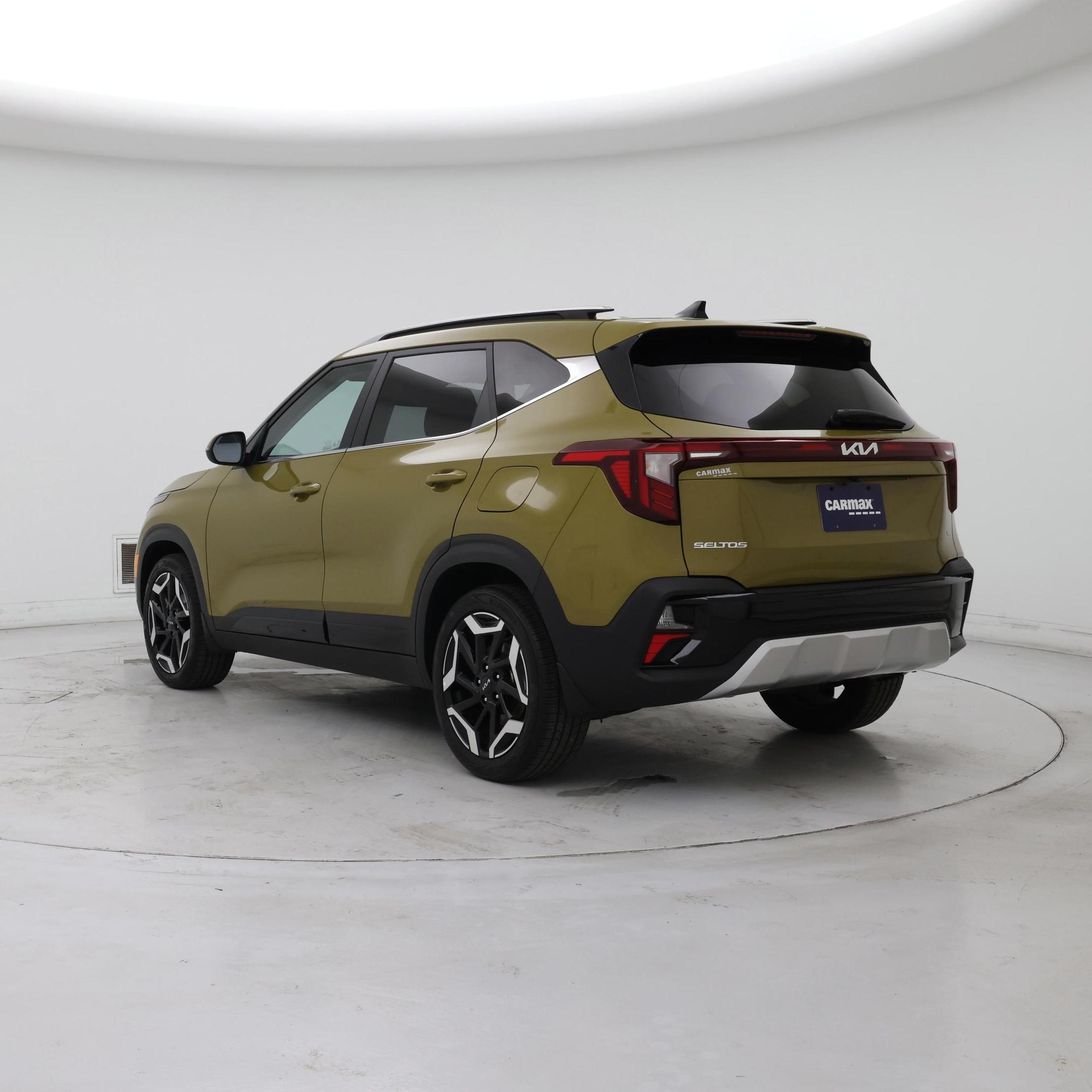 Thumbnail: 2024 Kia Seltos - 2