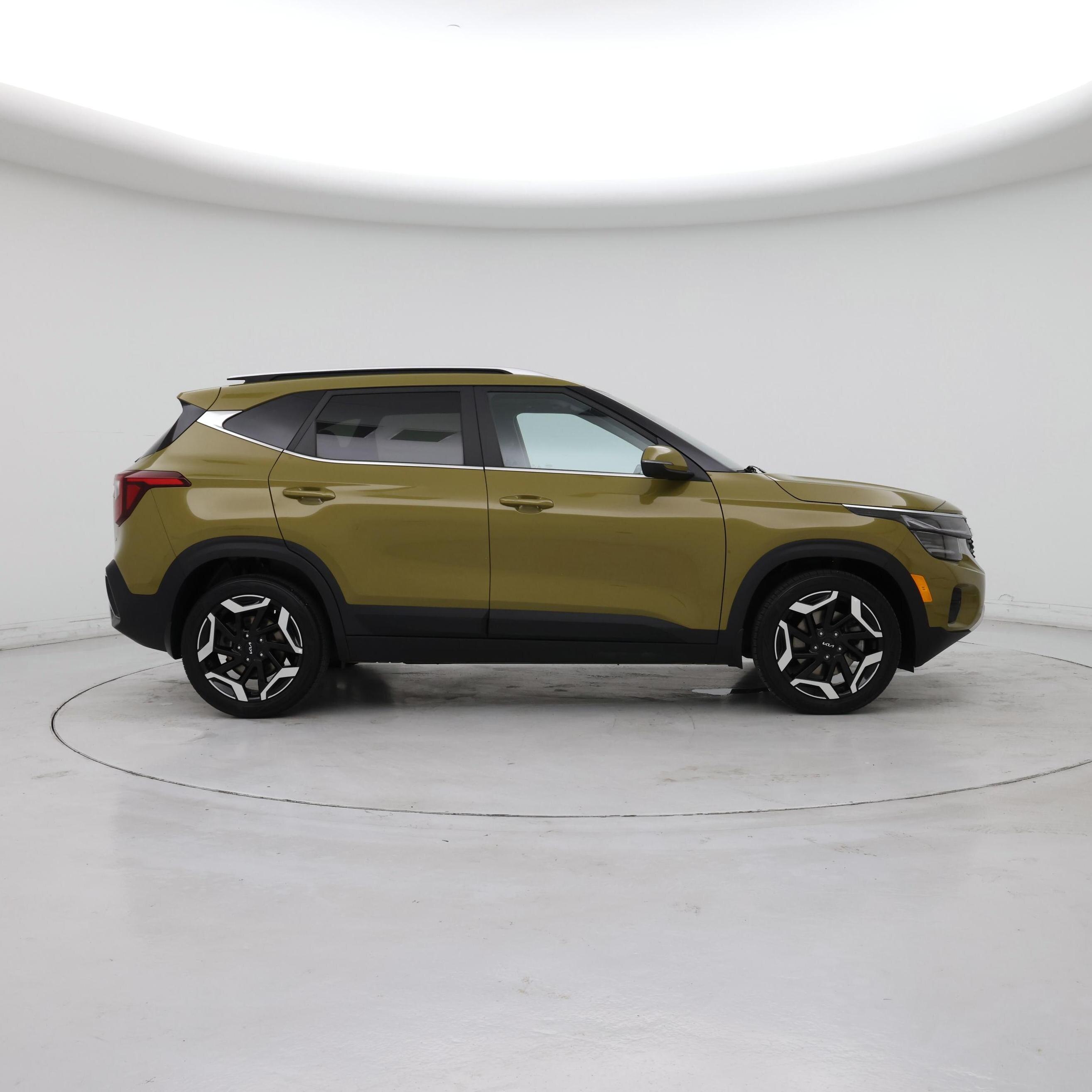 Thumbnail: 2024 Kia Seltos - 7