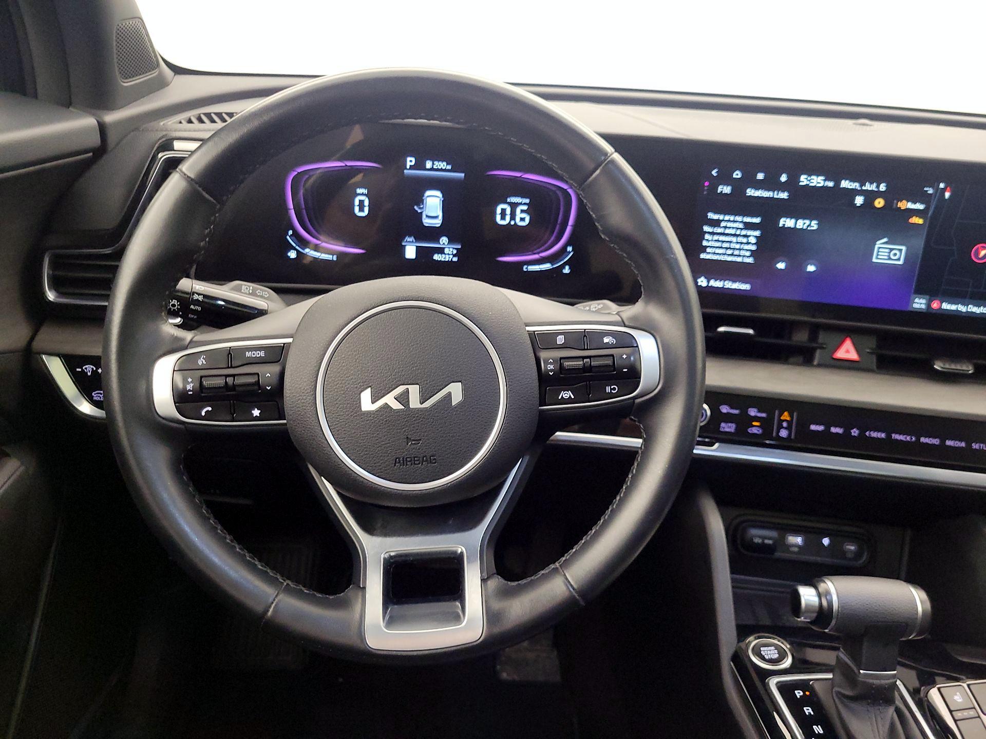 Thumbnail: 2023 Kia Sportage - 10