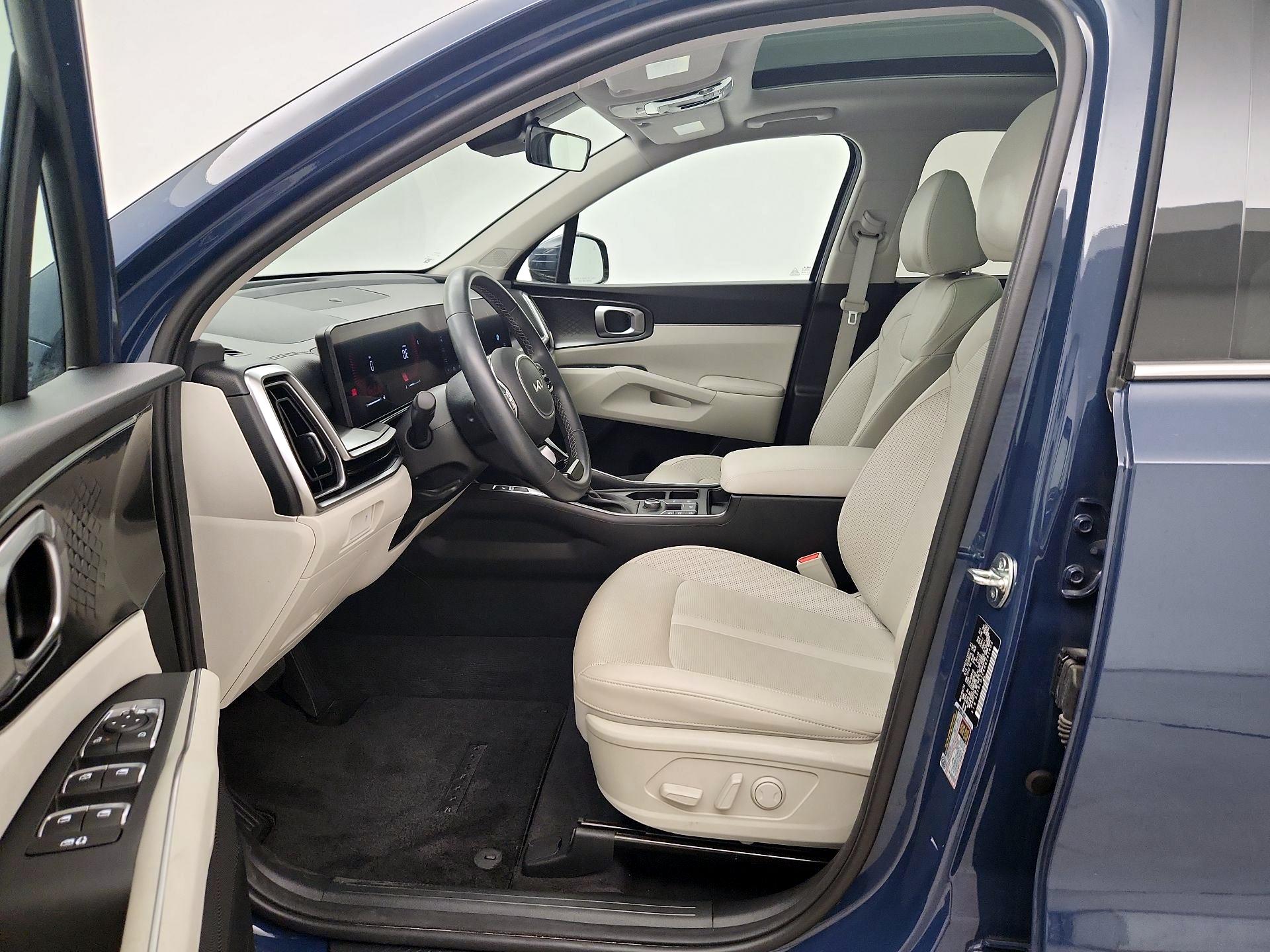 Thumbnail: 2024 Kia Sorento - 11