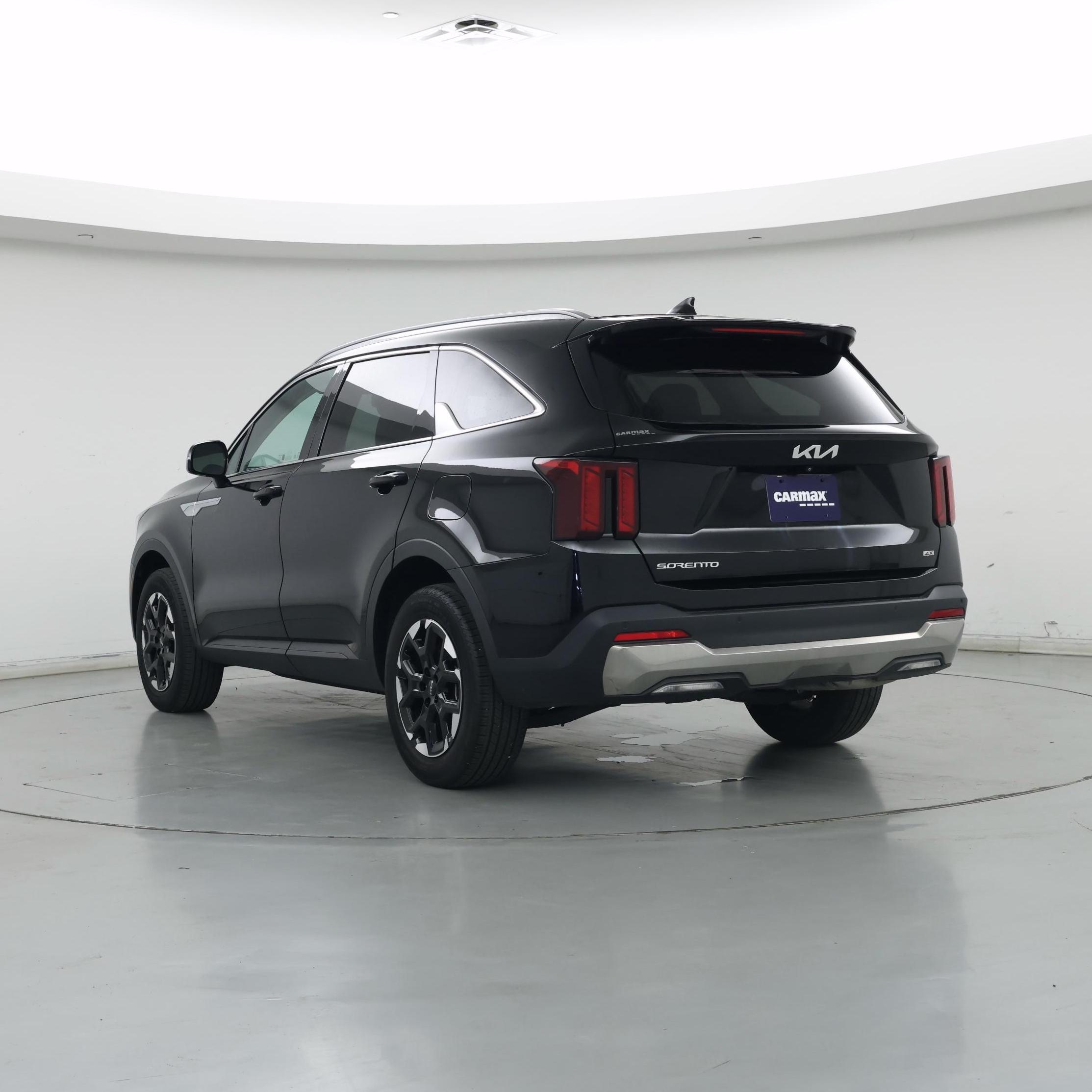 Thumbnail: 2024 Kia Sorento - 2