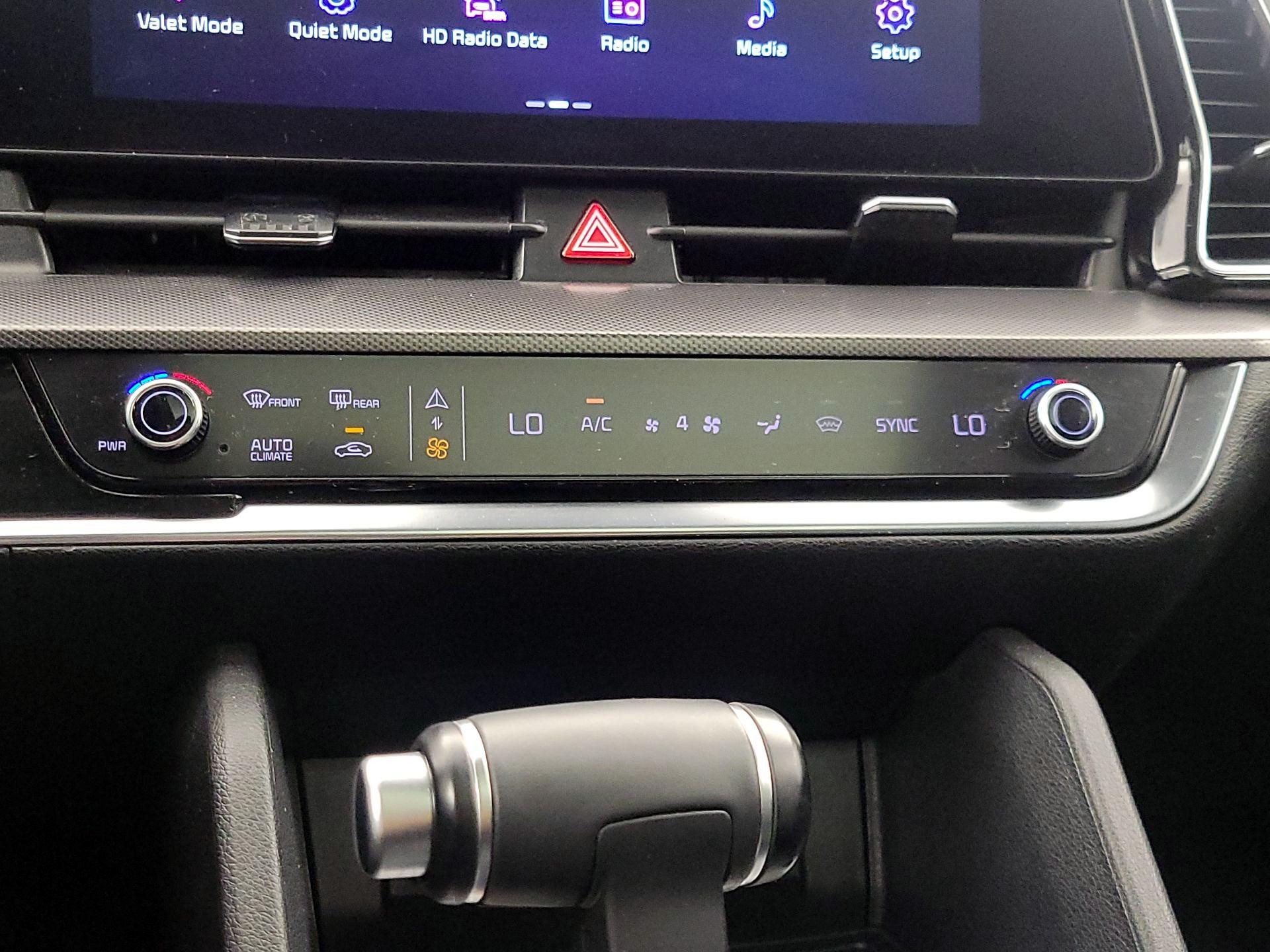 Thumbnail: 2023 Kia Sportage - 17