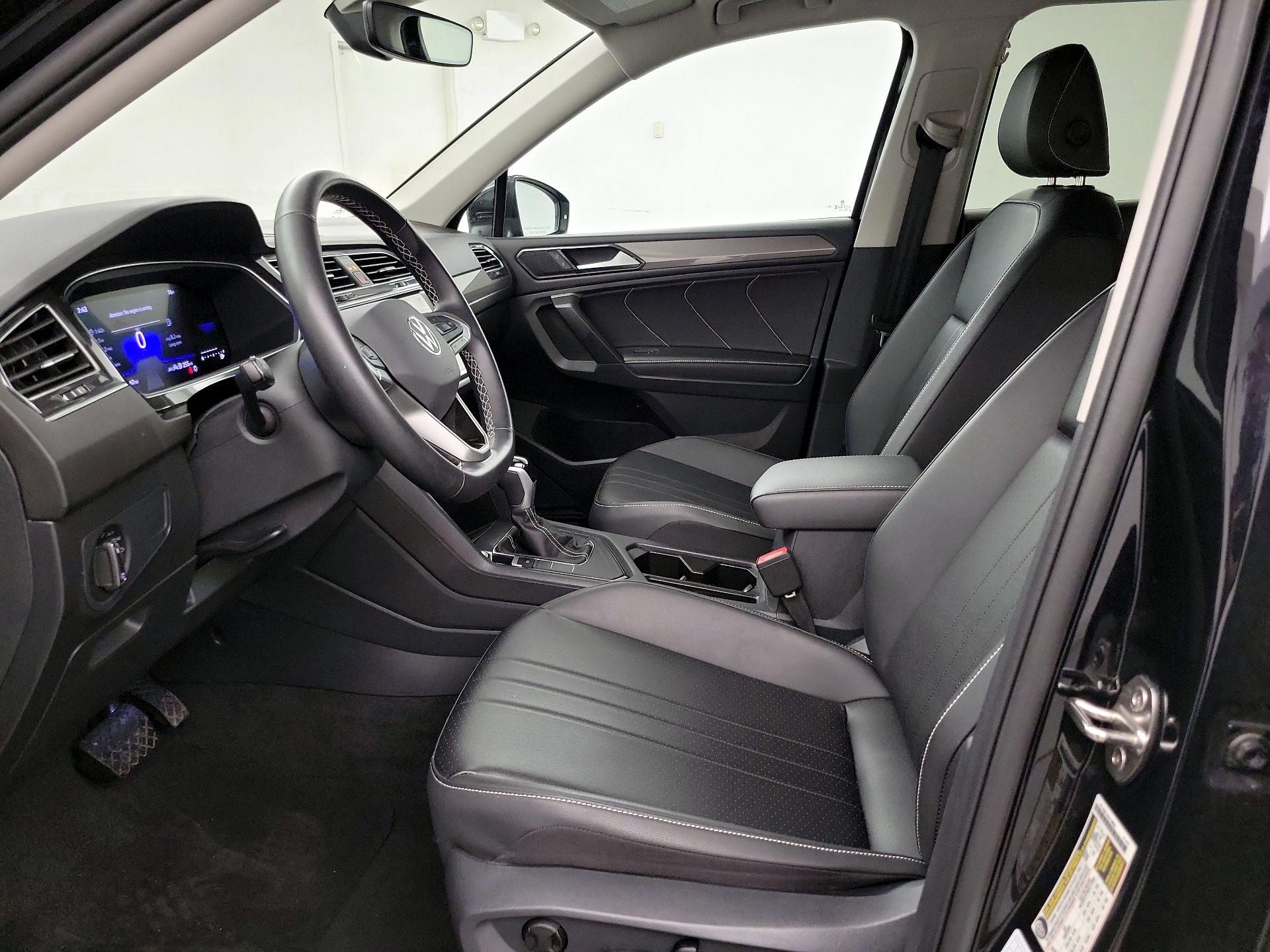 Thumbnail: 2024 Volkswagen Tiguan - 11