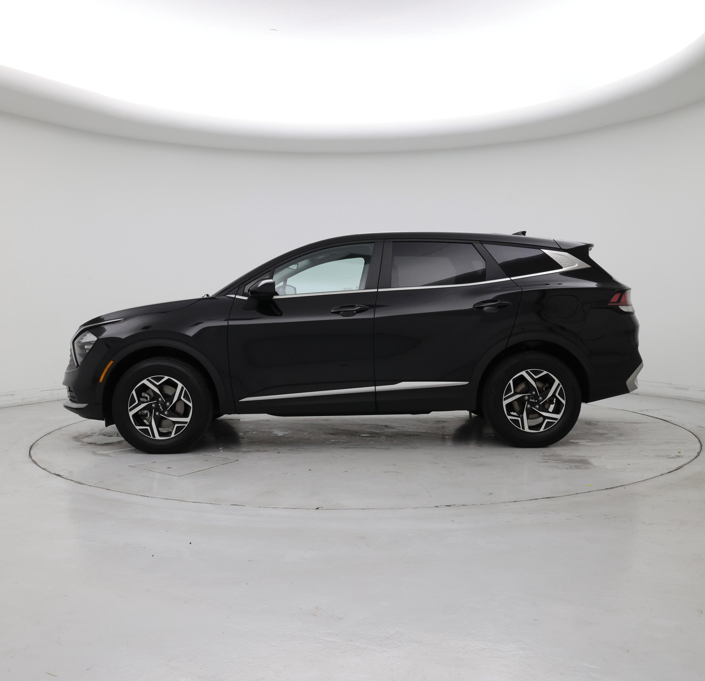 Thumbnail: 2023 Kia Sportage - 3