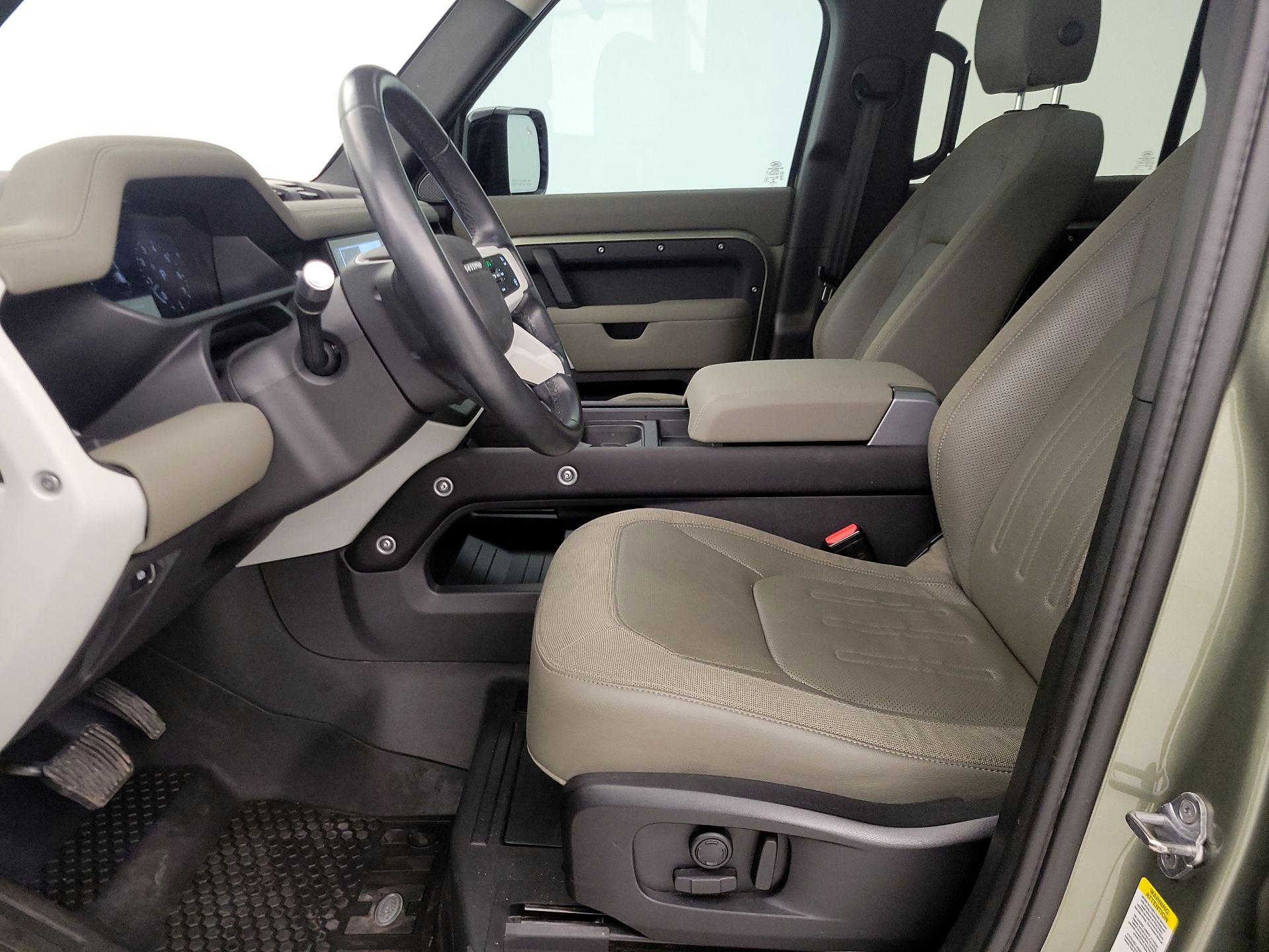 Thumbnail: 2020 Land Rover Defender - 11