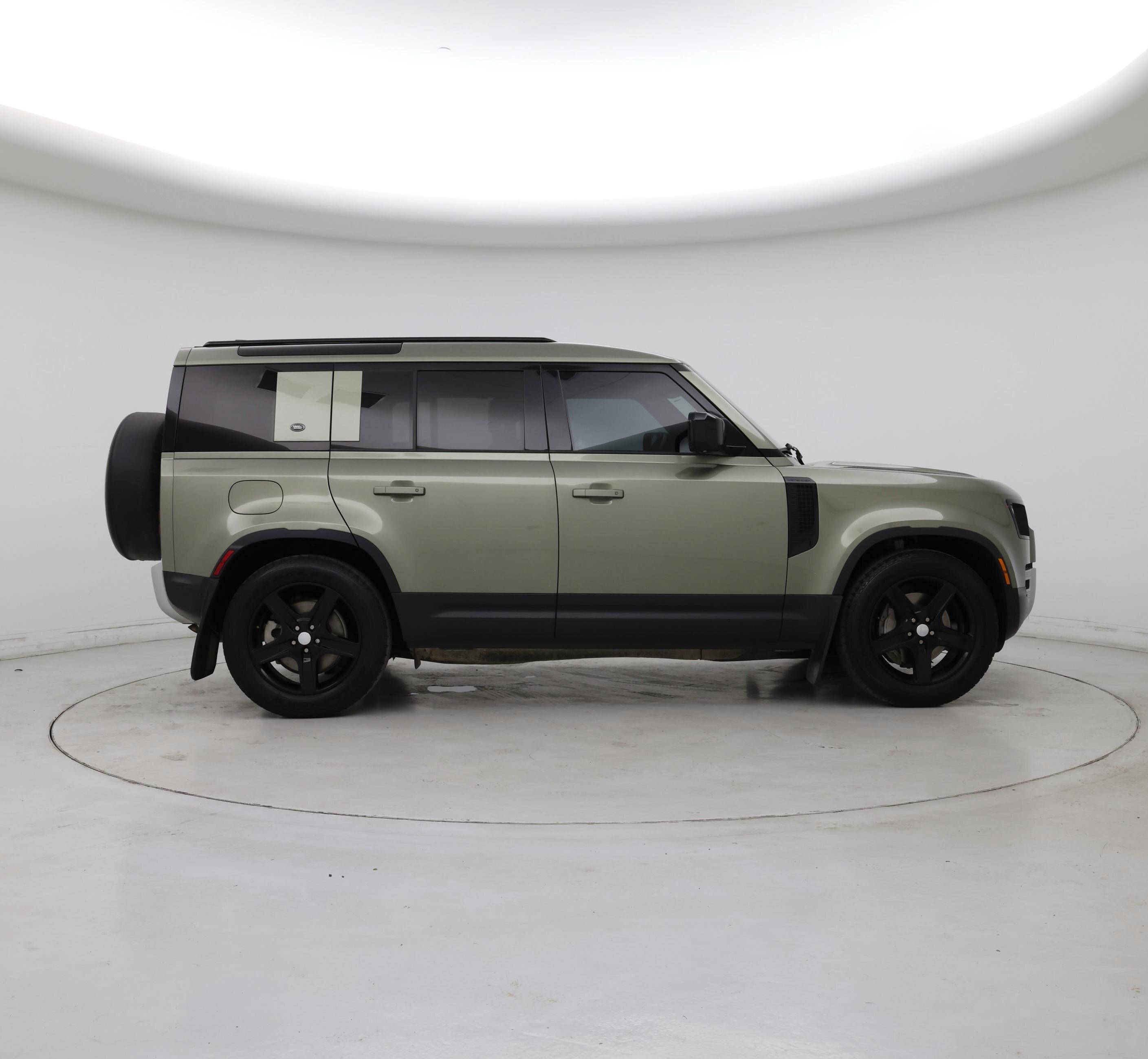 Thumbnail: 2020 Land Rover Defender - 7