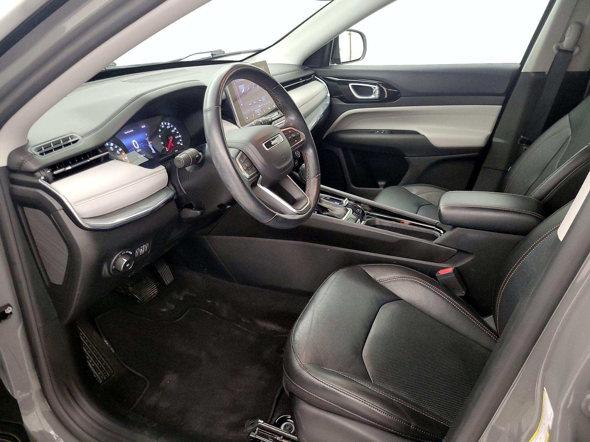 Thumbnail: 2022 Jeep Compass - 11
