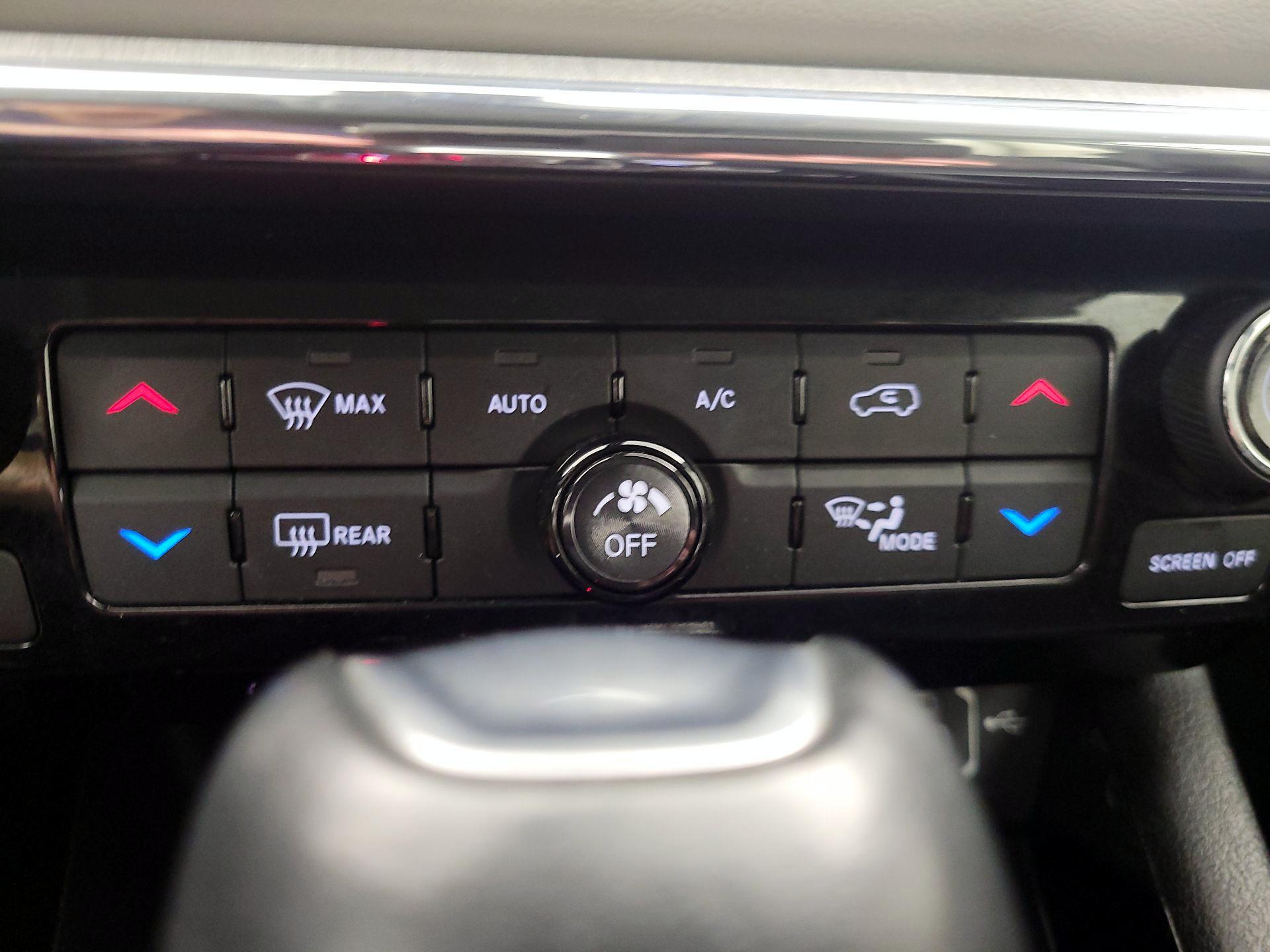 Thumbnail: 2022 Jeep Compass - 16