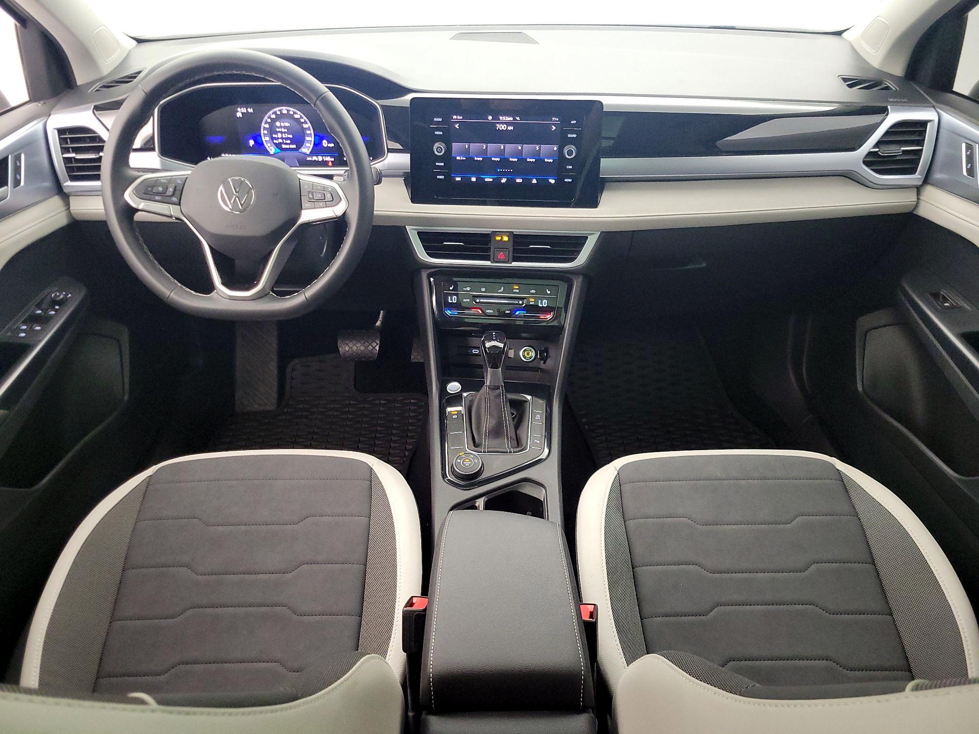 Thumbnail: 2025 Volkswagen Taos - 9