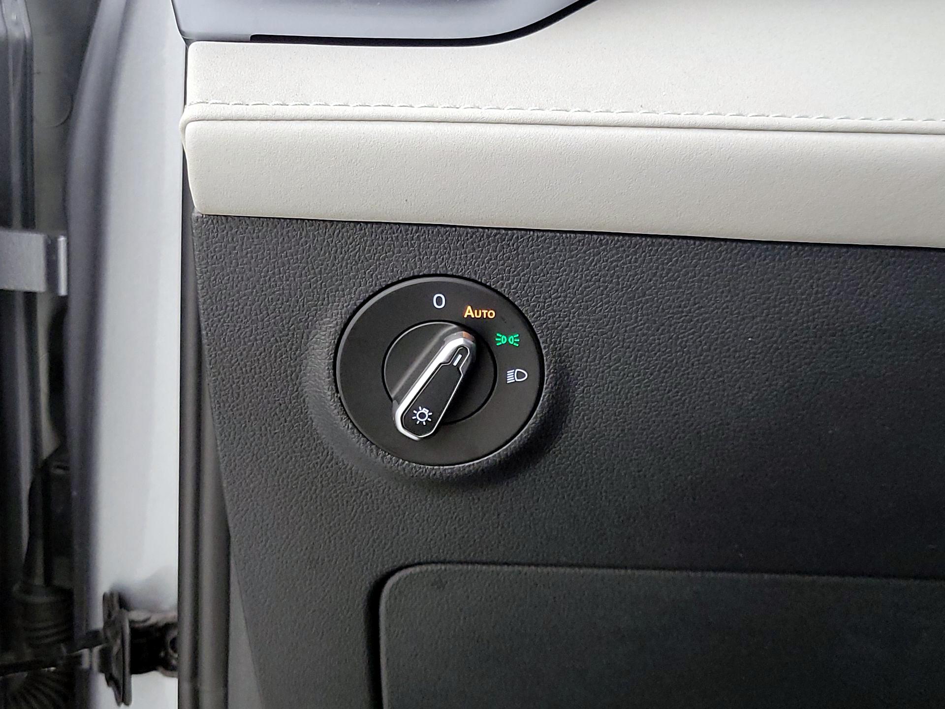 Thumbnail: 2025 Volkswagen Taos - 13