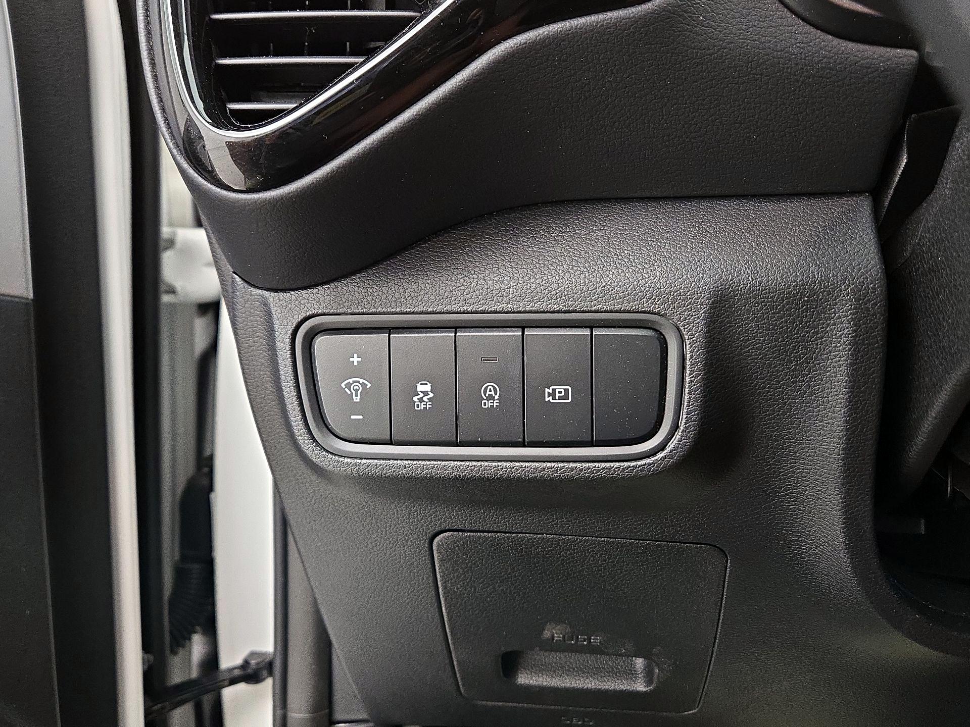 Thumbnail: 2023 Kia Soul - 11