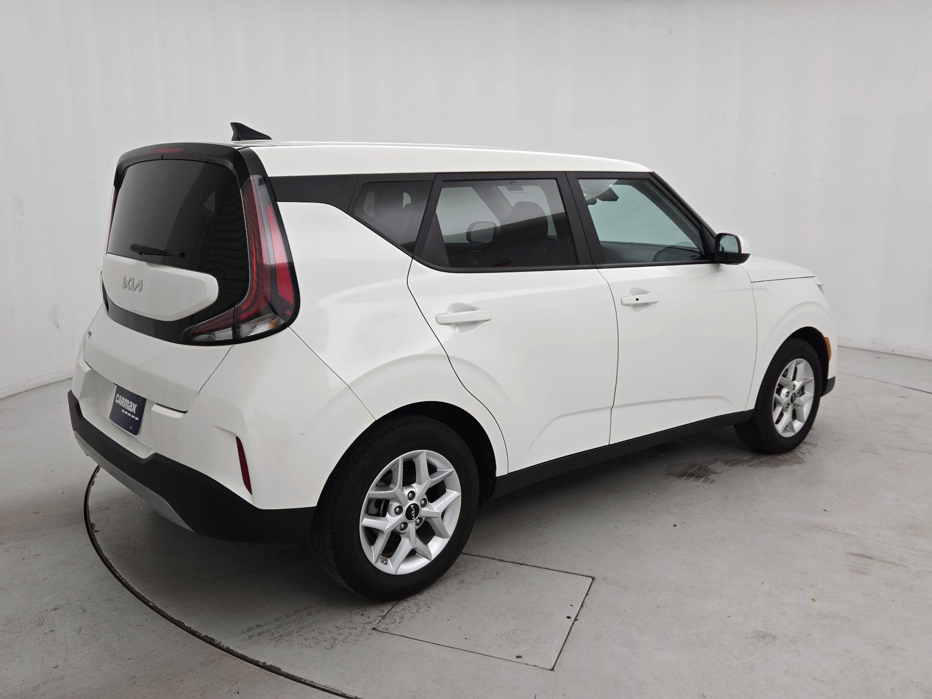 Thumbnail: 2023 Kia Soul - 5