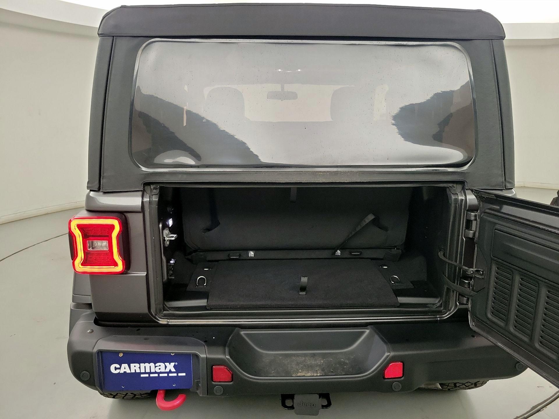 Thumbnail: 2021 Jeep Wrangler - 18