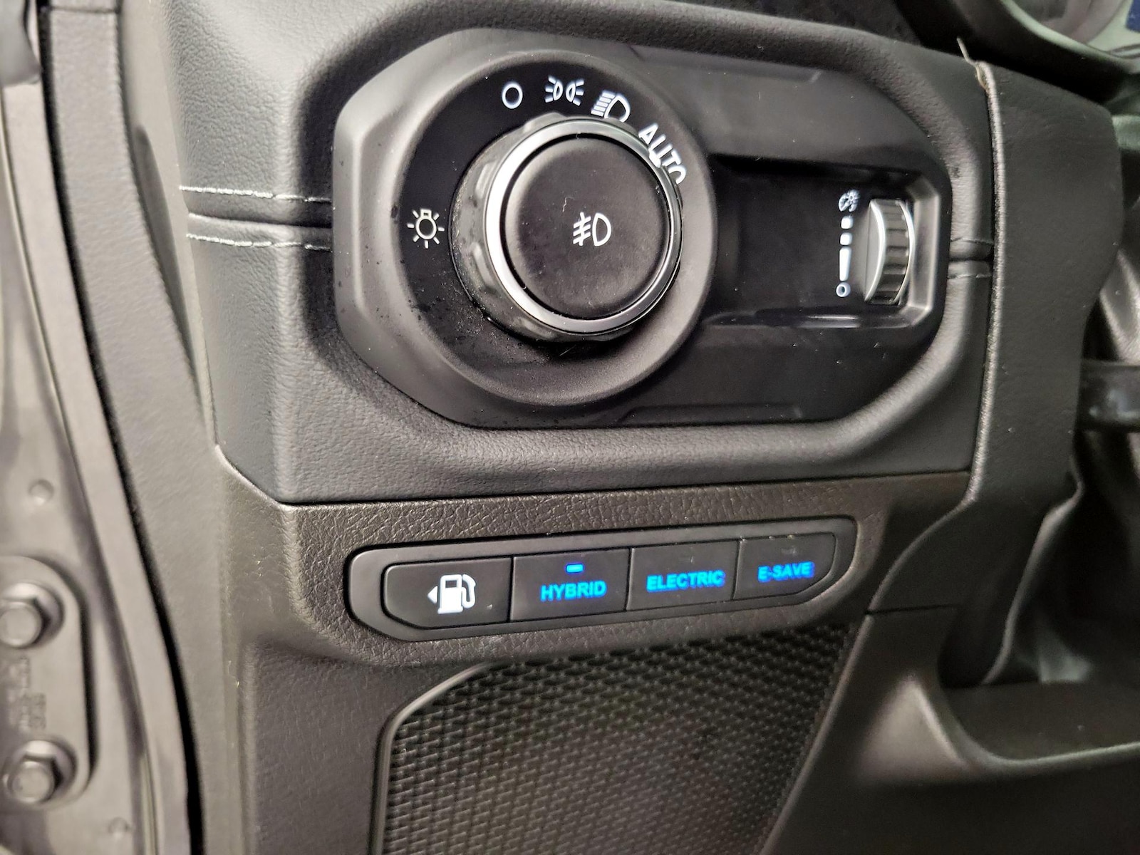 2024 Jeep Wrangler 4xe Sahara 4XE - Photo 12