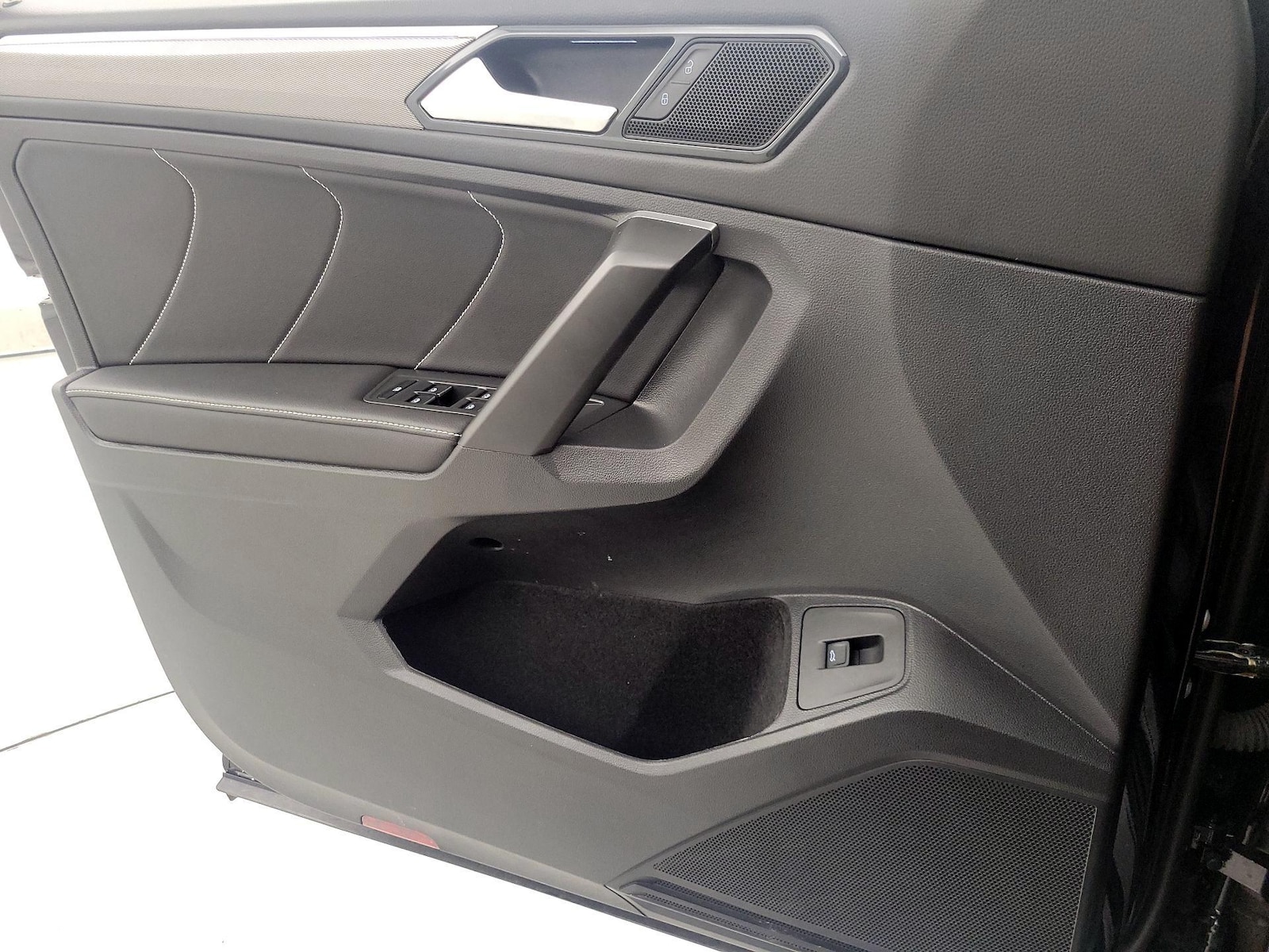 2024 Volkswagen Tiguan SE R-LINE BLACK - Photo 13