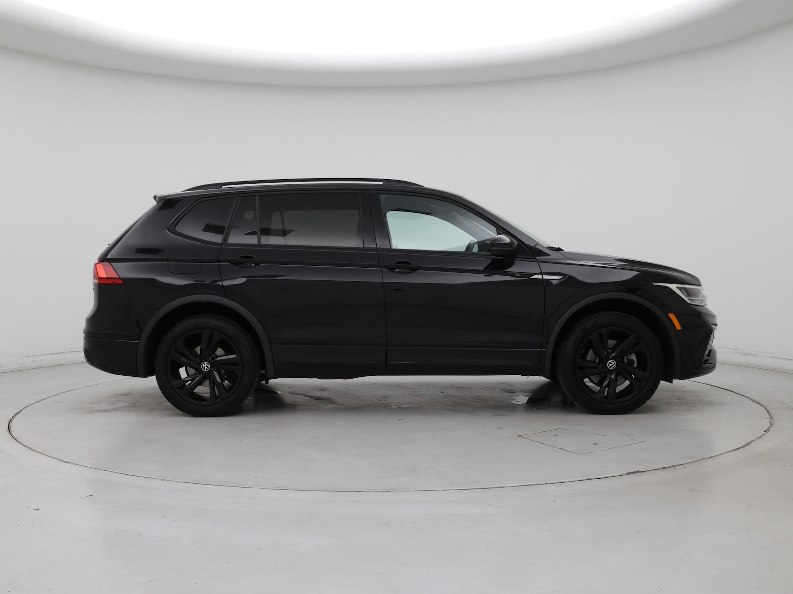 2024 Volkswagen Tiguan SE R-LINE BLACK - Photo 8