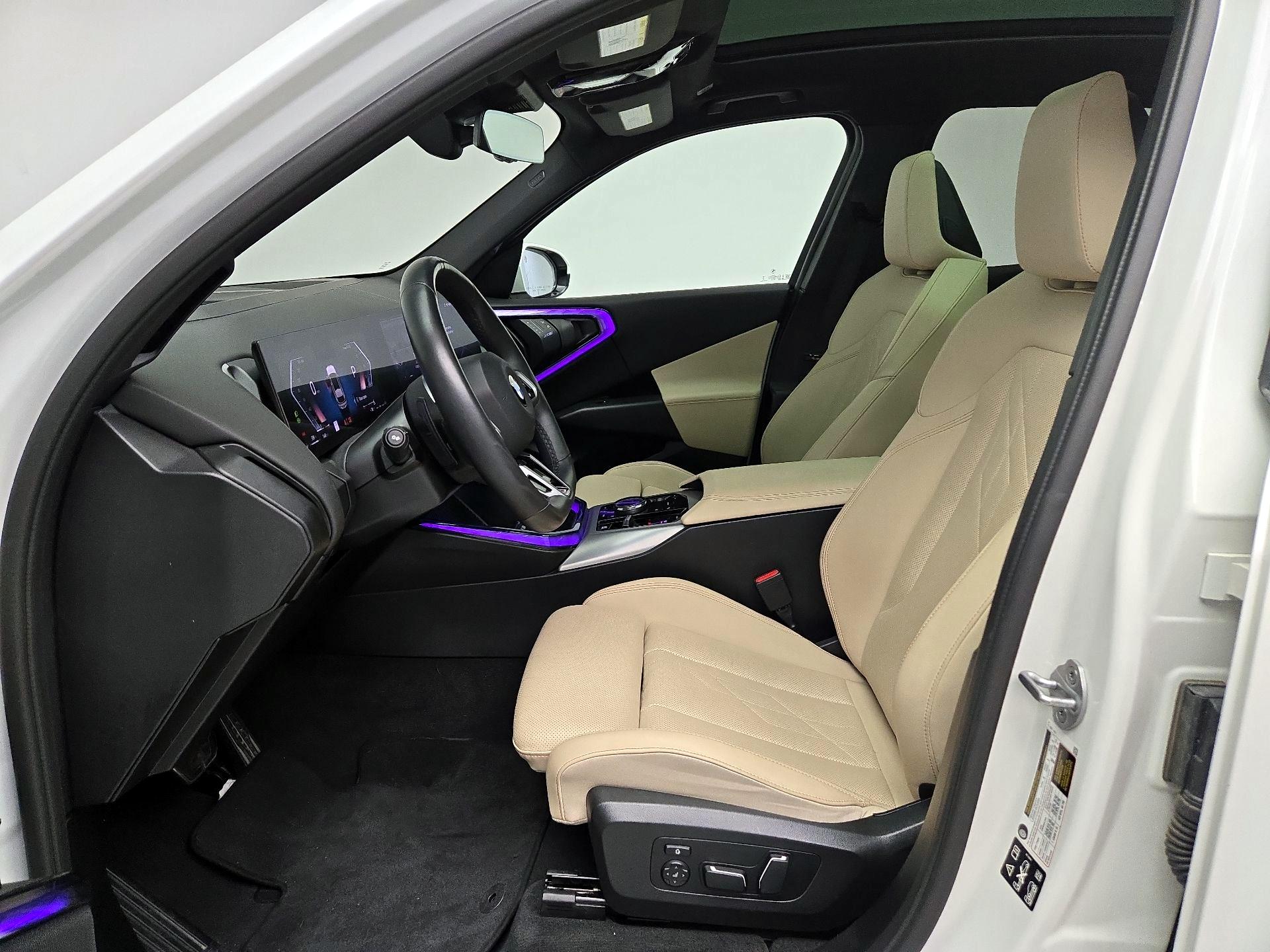 Thumbnail: 2025 BMW X3 - 11