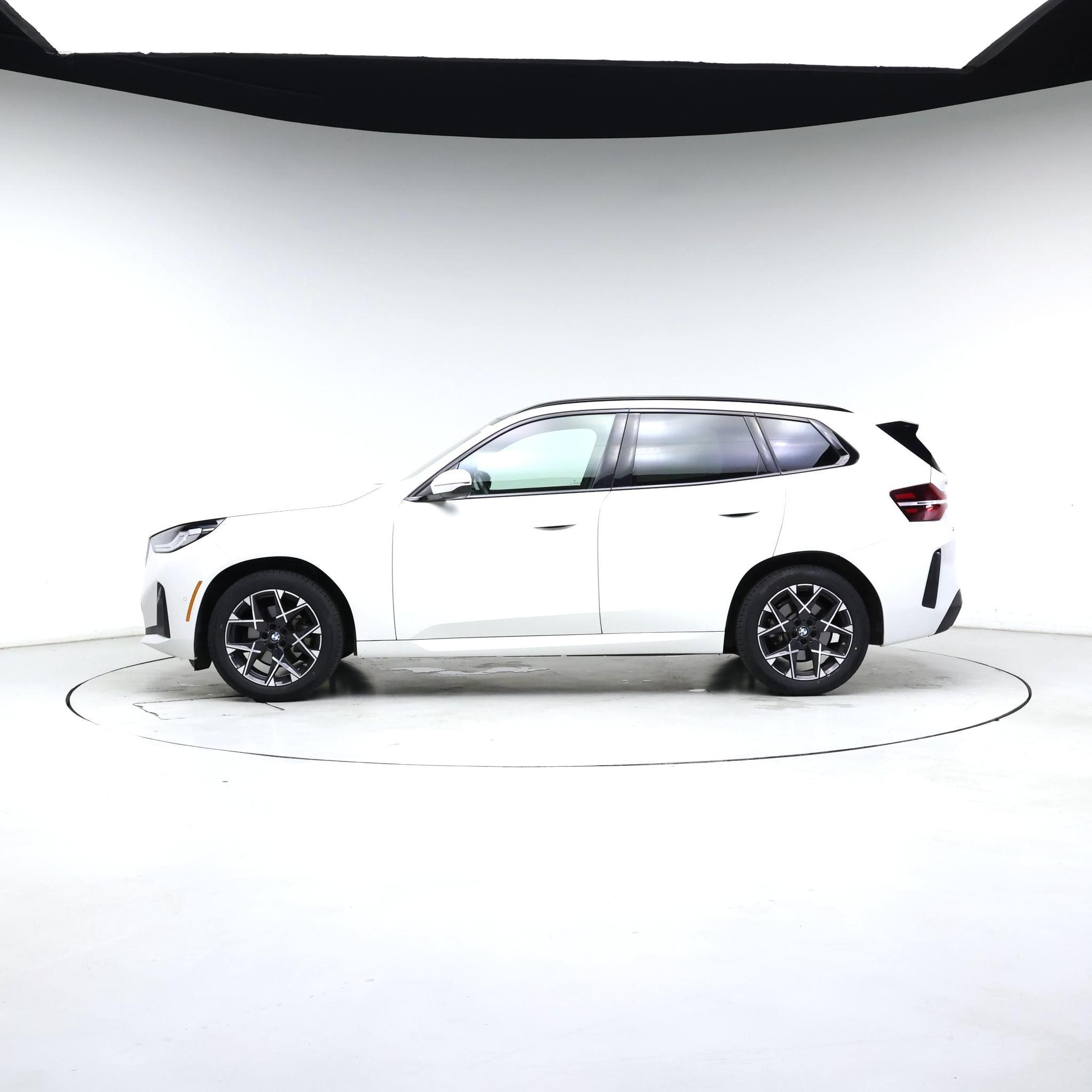 Thumbnail: 2025 BMW X3 - 3